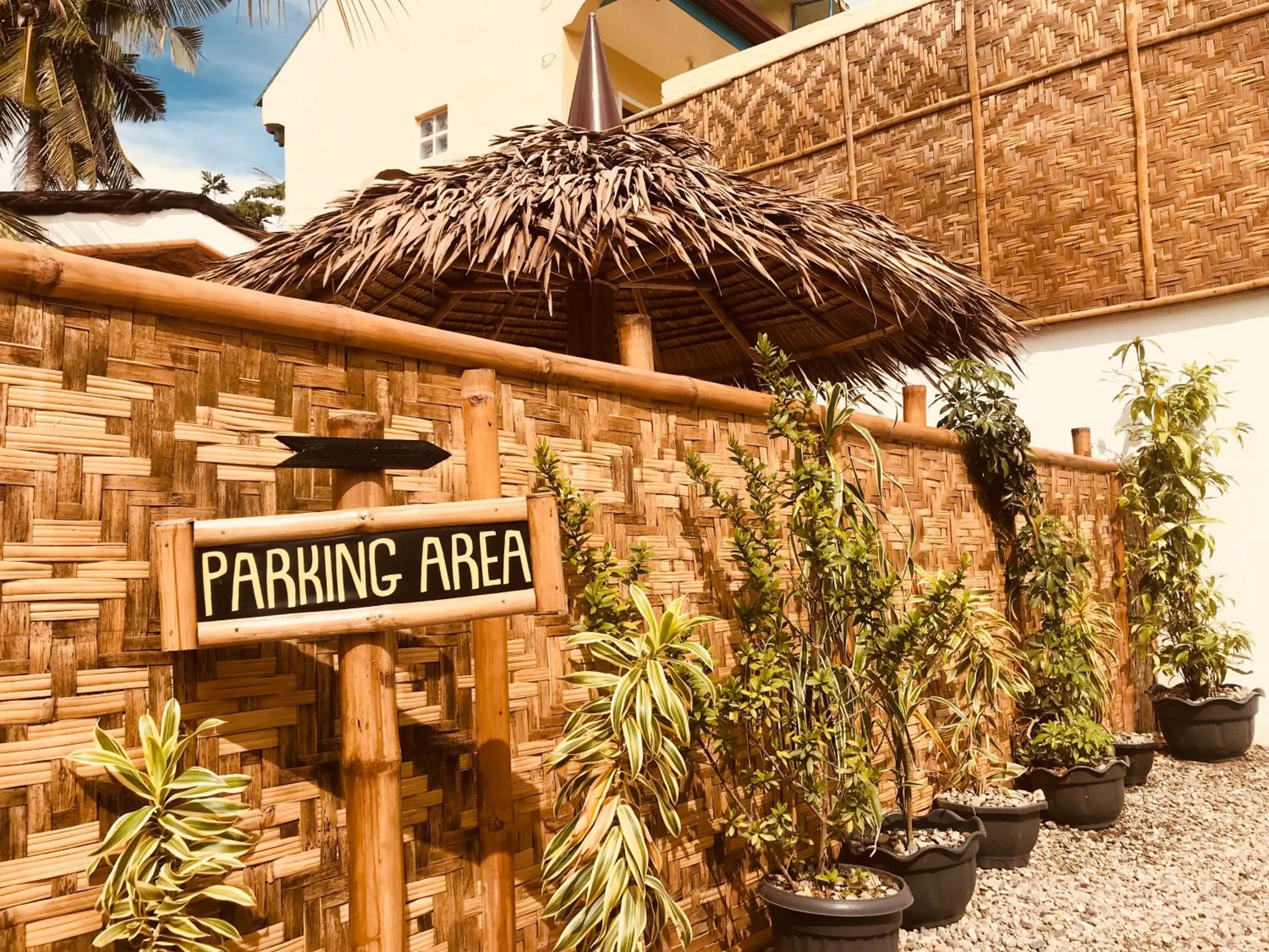 Garden in Everyday Sunday Formerly Carl's Island Inn