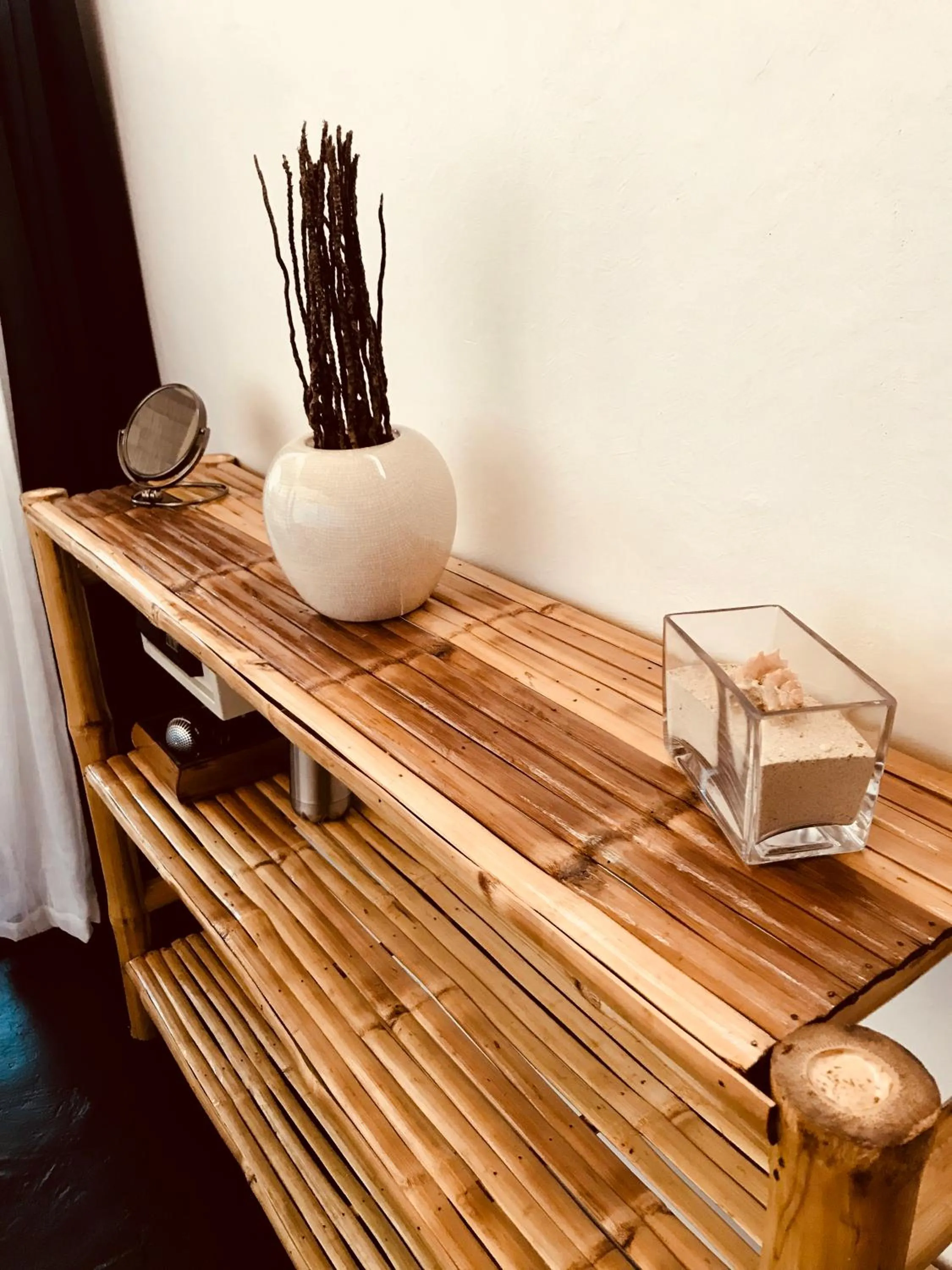 Decorative detail in Everyday Sunday Formerly Carl's Island Inn