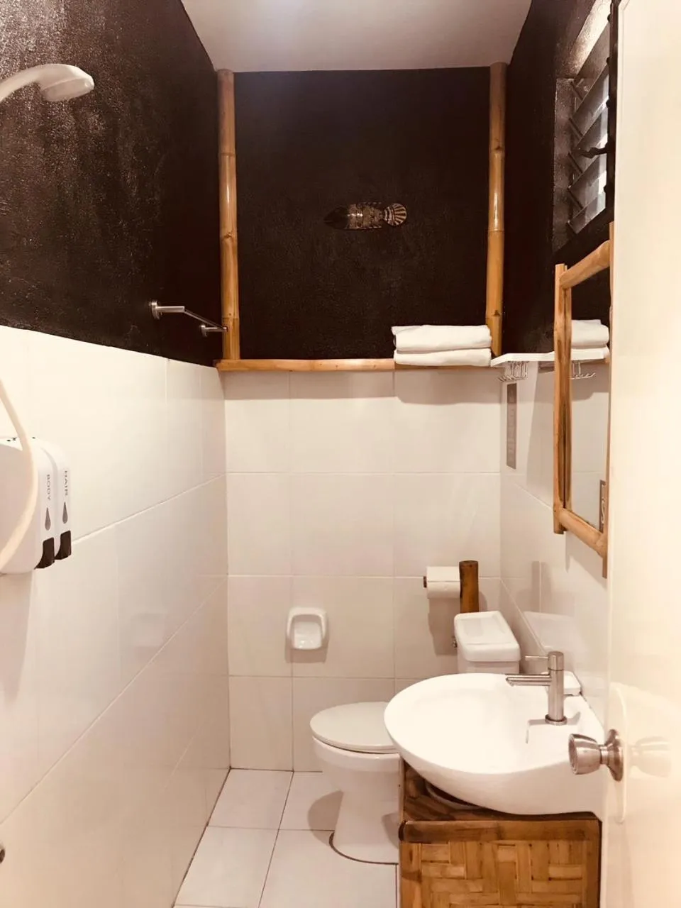 Photo of the whole room in Everyday Sunday Formerly Carl's Island Inn