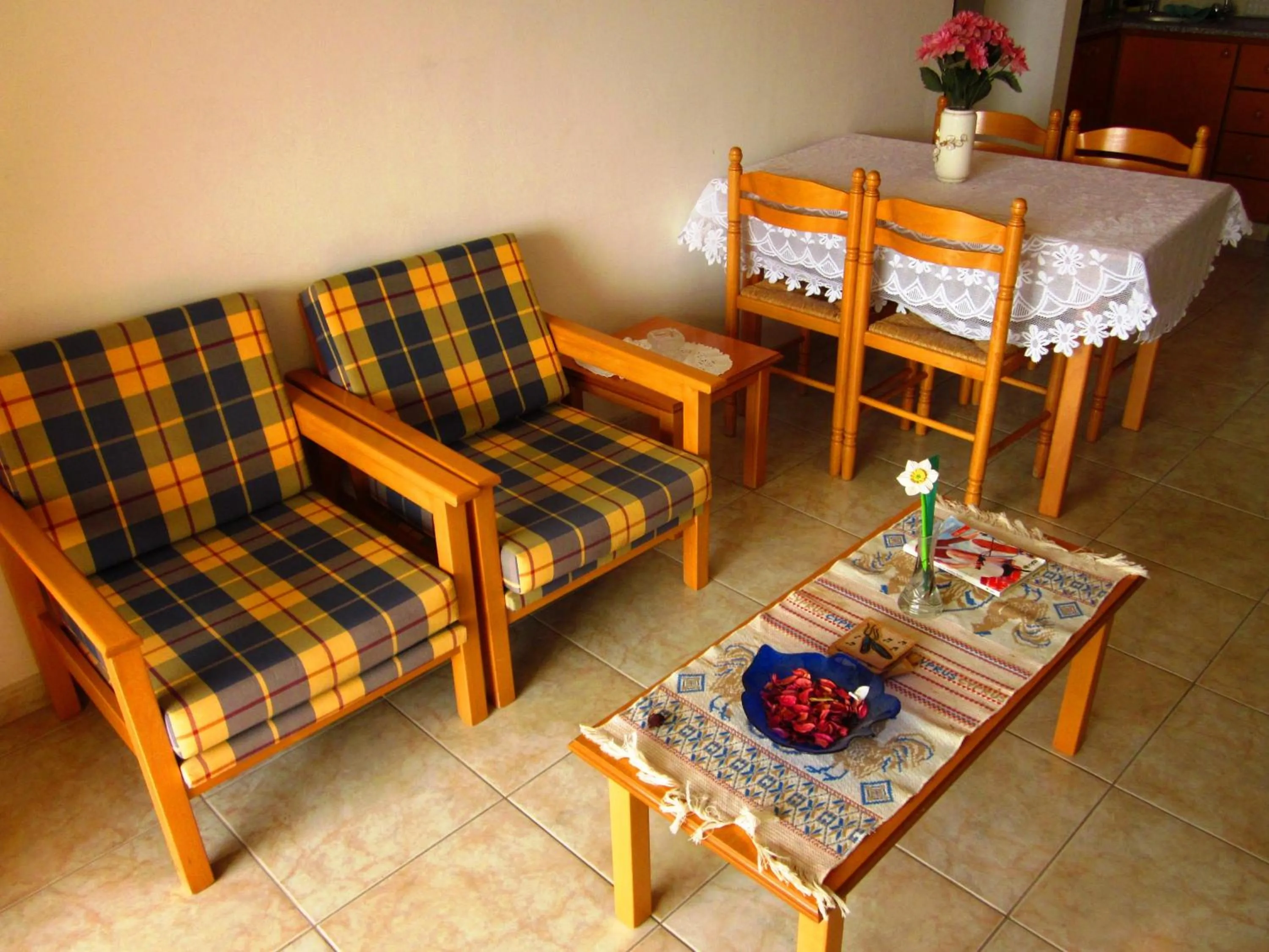 Living room in Georgia Apartments