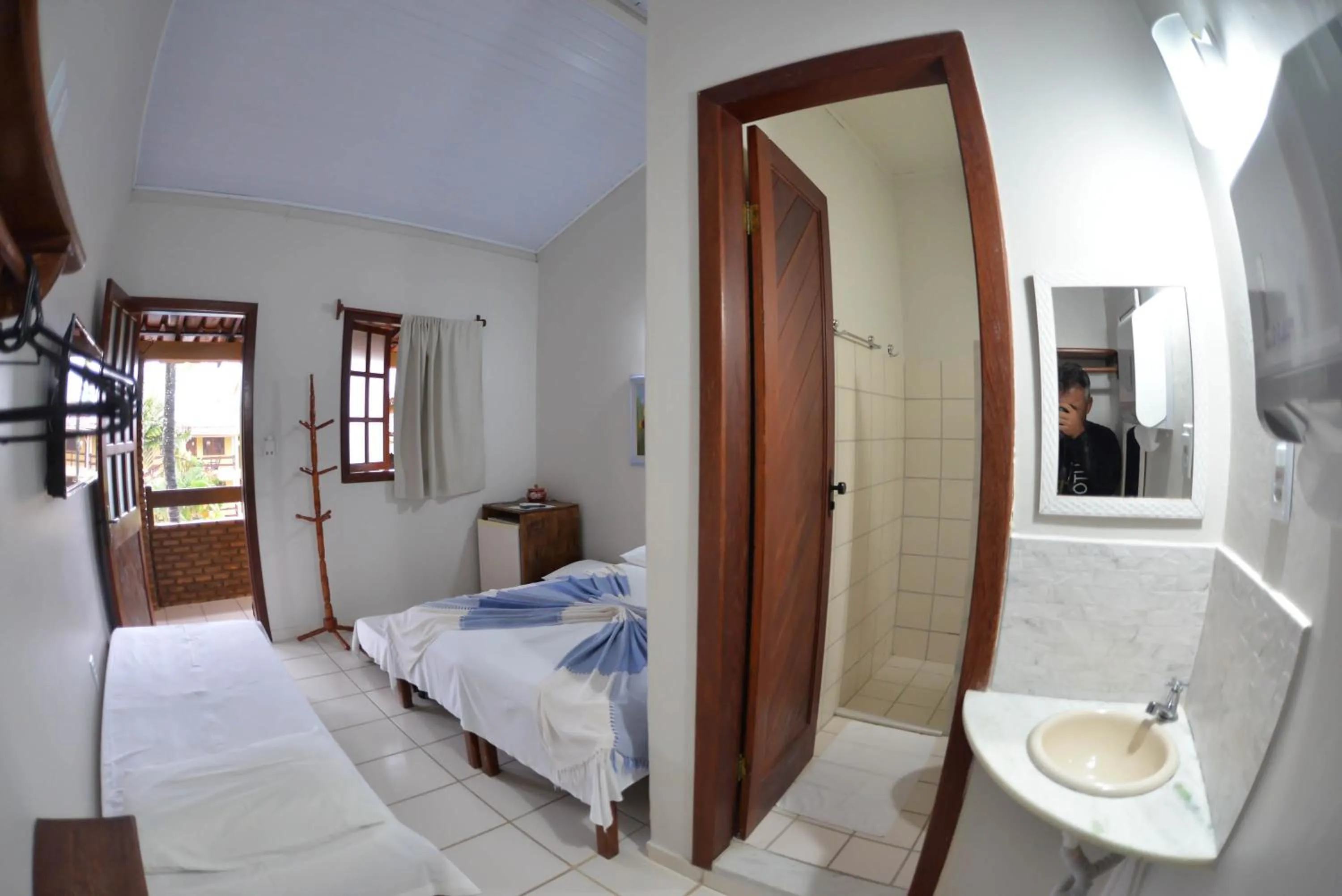 Photo of the whole room, Bed in Pousada A Flor da Terra