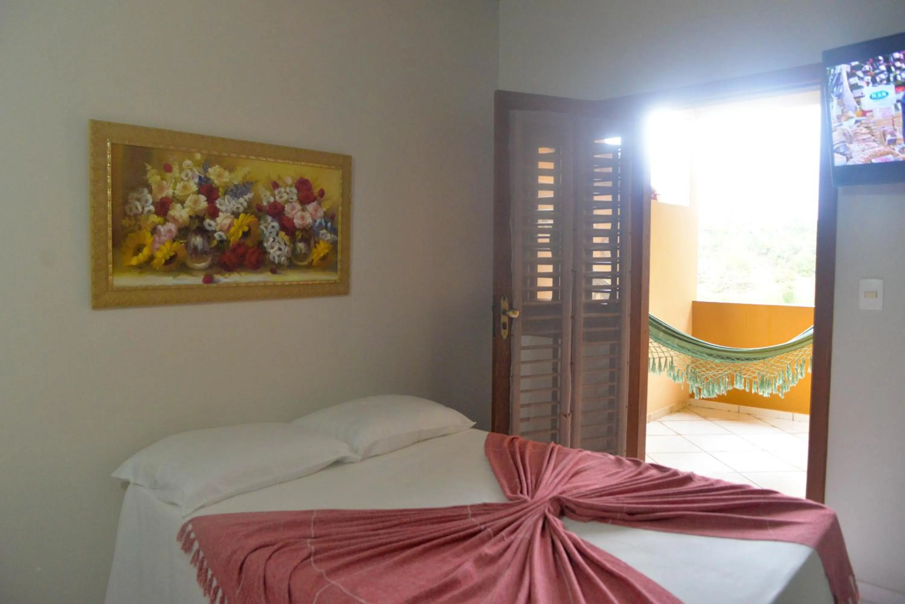 Photo of the whole room, Bed in Pousada A Flor da Terra