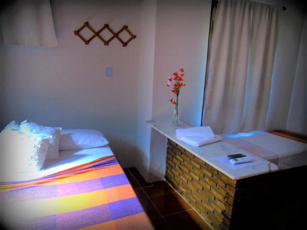 Photo of the whole room, Bed in Pousada A Flor da Terra