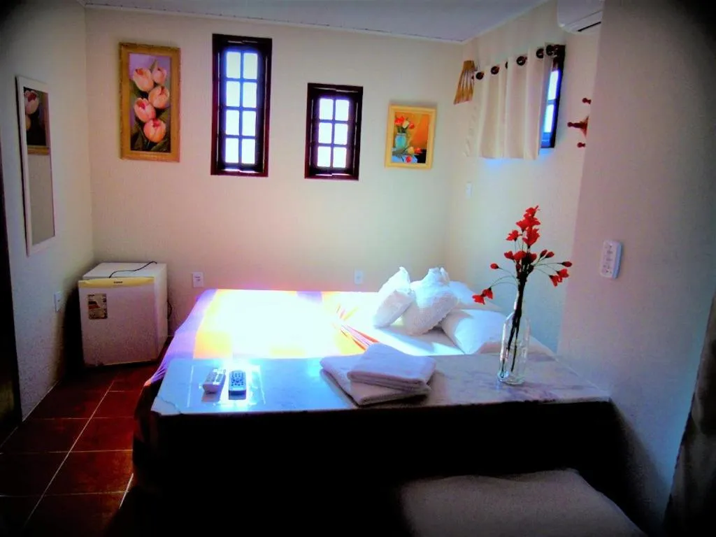 Photo of the whole room, Bed in Pousada A Flor da Terra