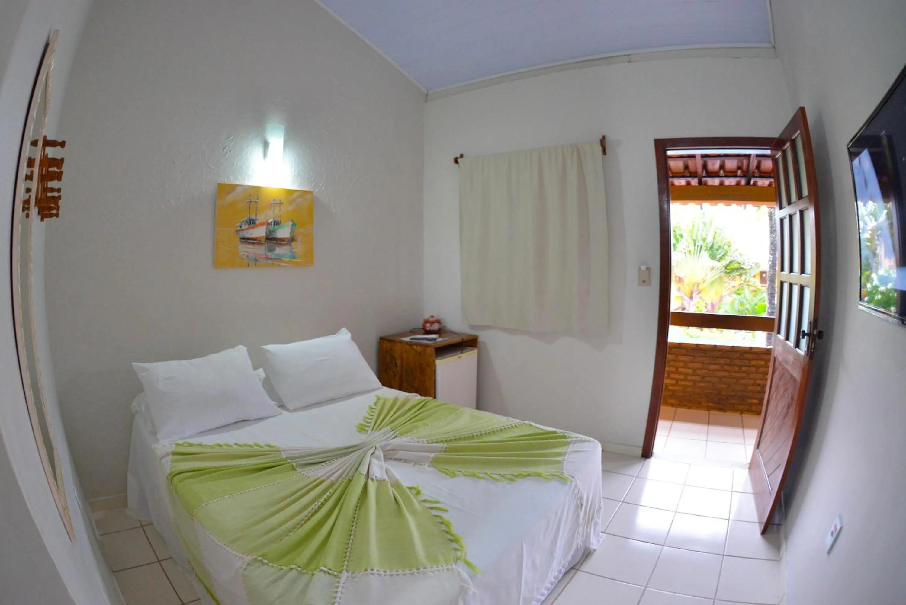 Photo of the whole room, Bed in Pousada A Flor da Terra