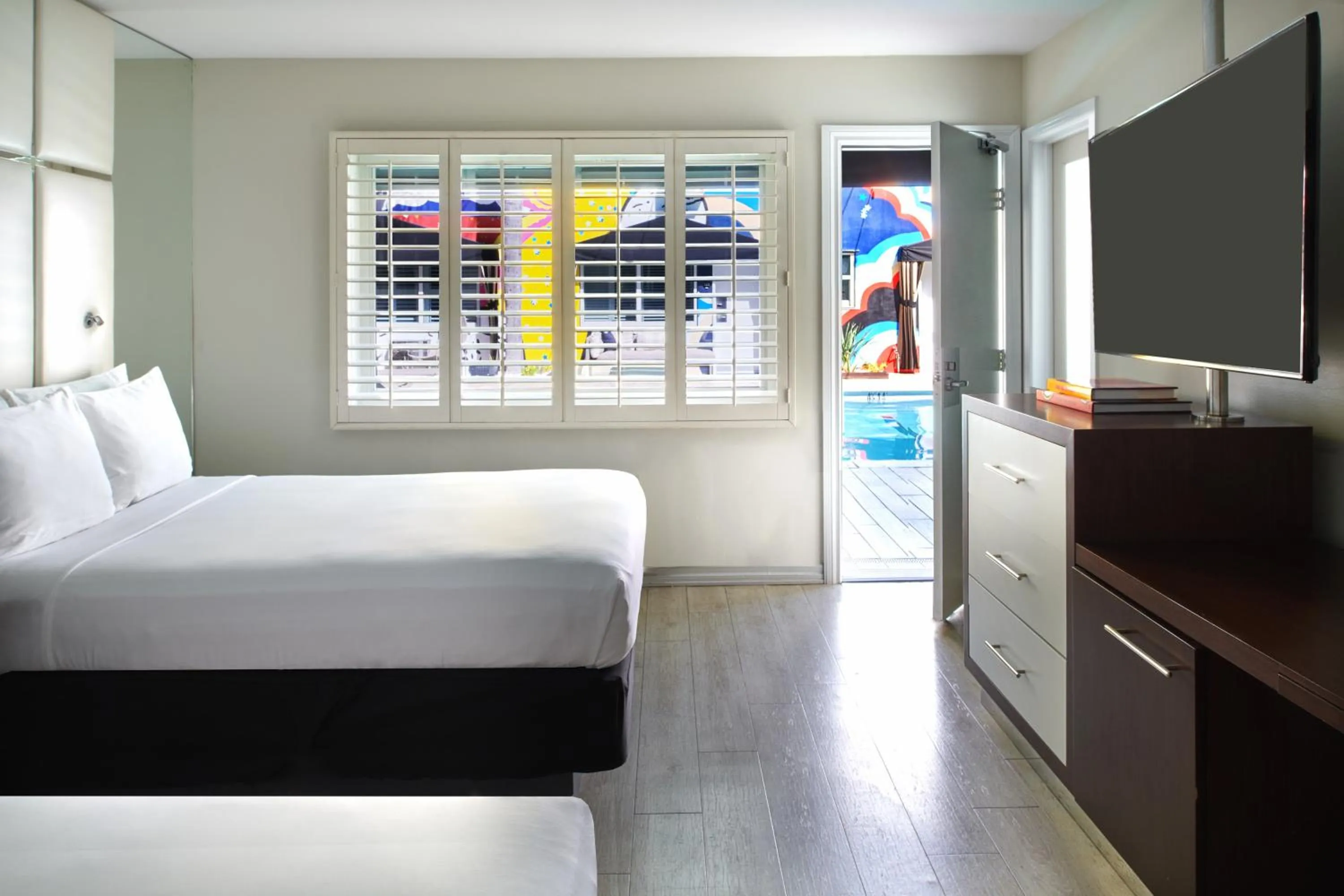 Photo of the whole room, Bed in Hotel Ziggy On Sunset