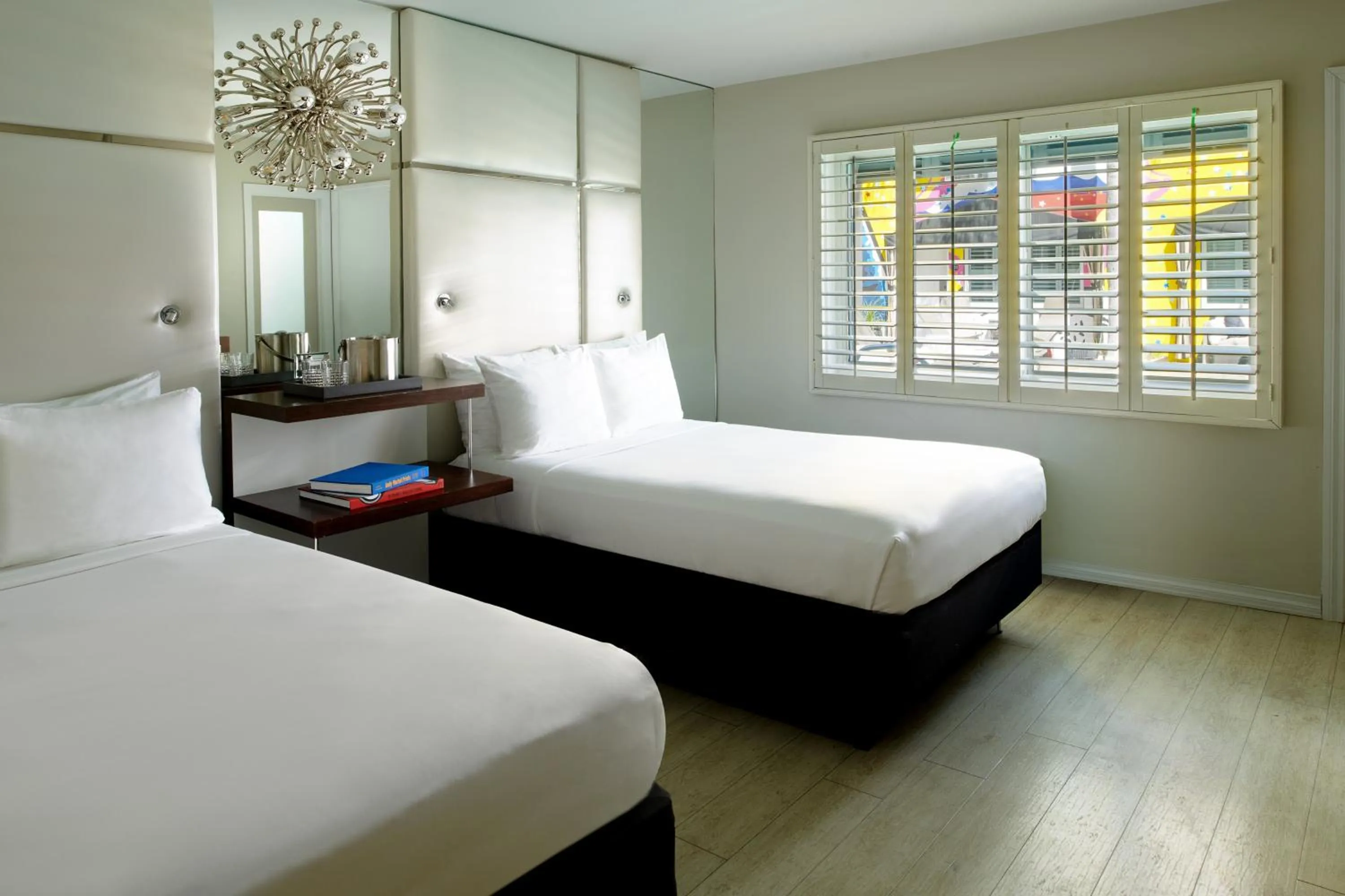 Photo of the whole room, Bed in Hotel Ziggy On Sunset