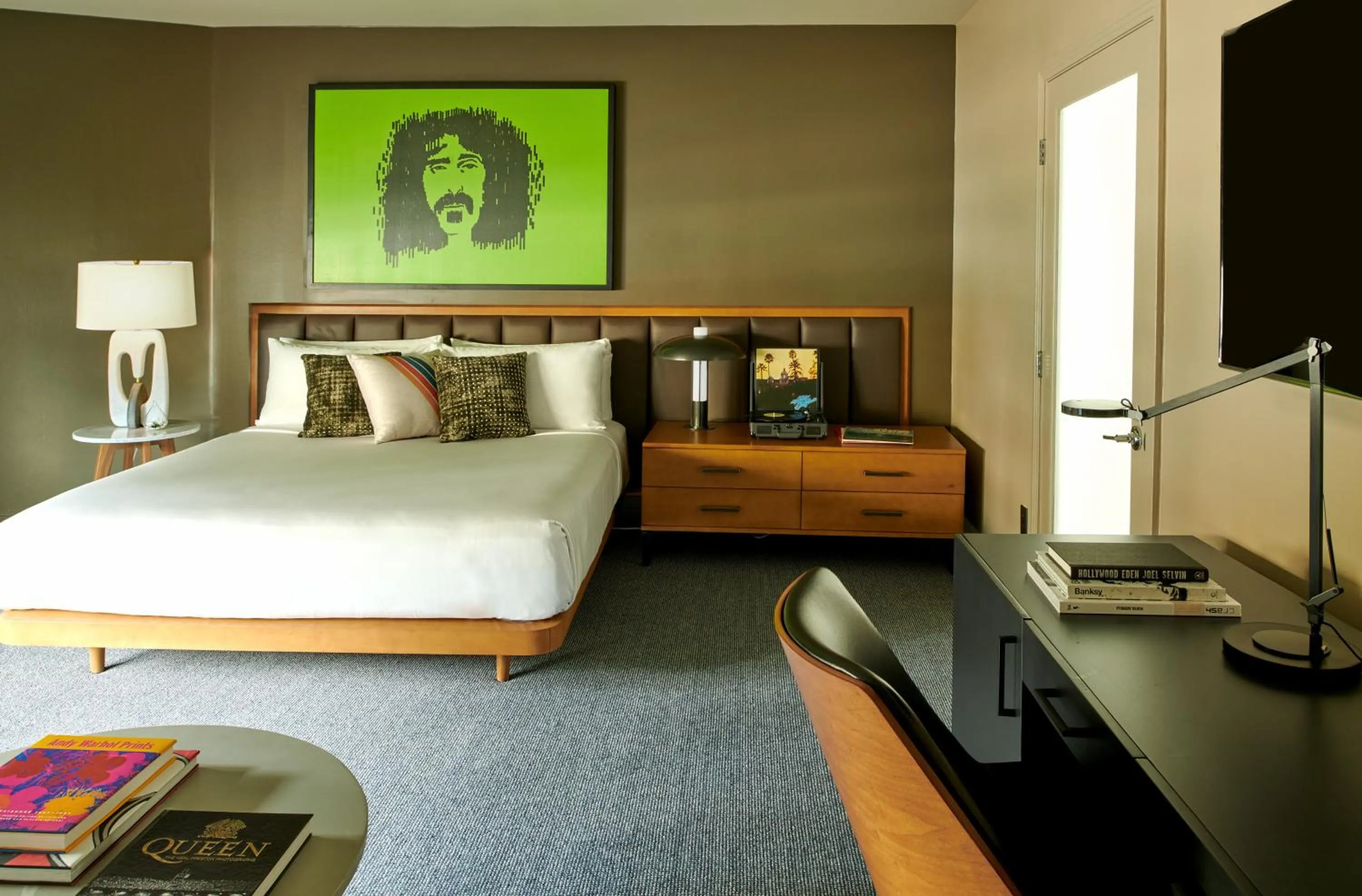 Photo of the whole room, Bed in Hotel Ziggy On Sunset