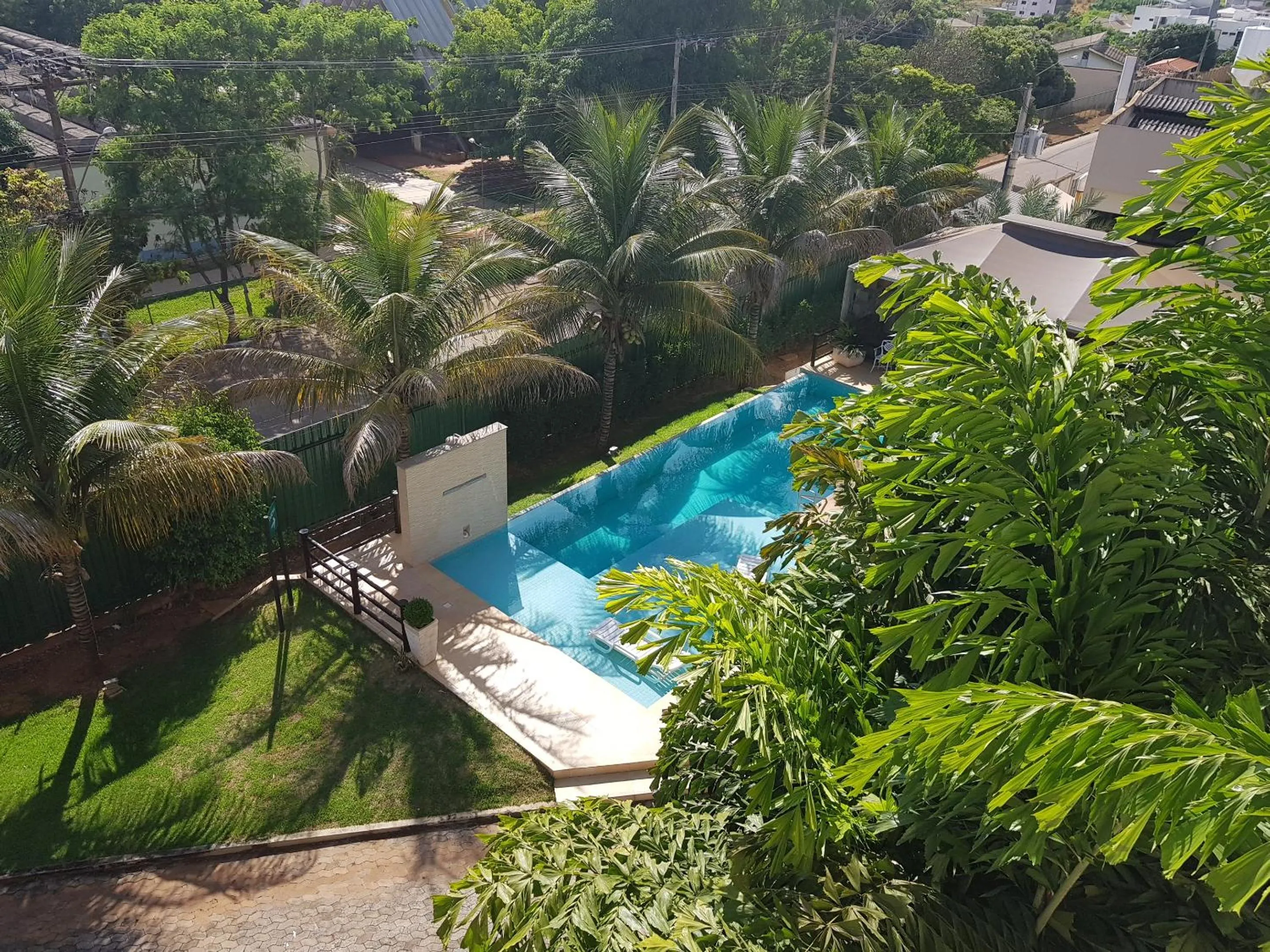 Swimming pool in Hotel das Palmeiras