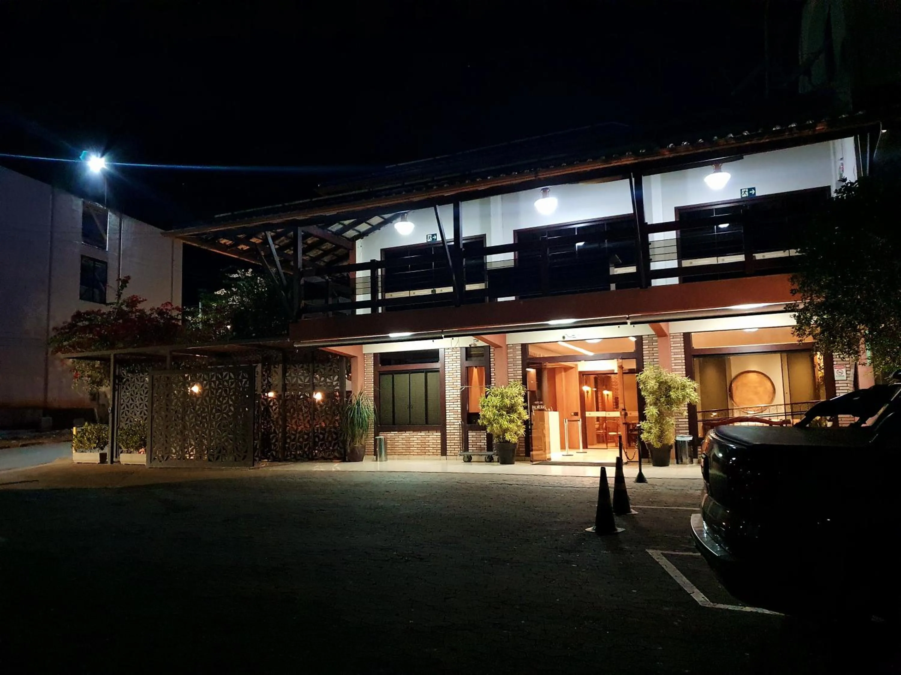 Property building in Hotel das Palmeiras