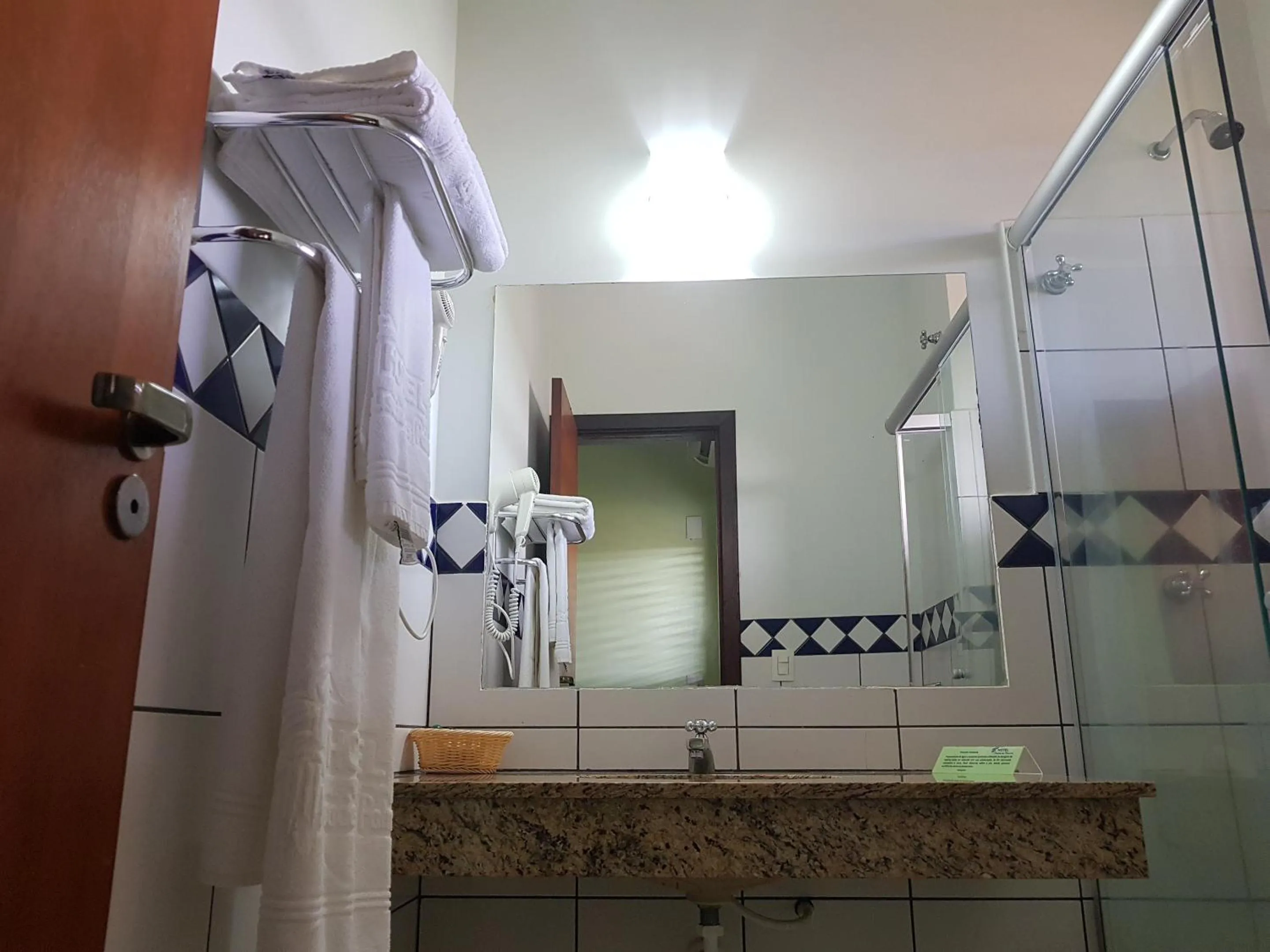 Toilet in Hotel das Palmeiras