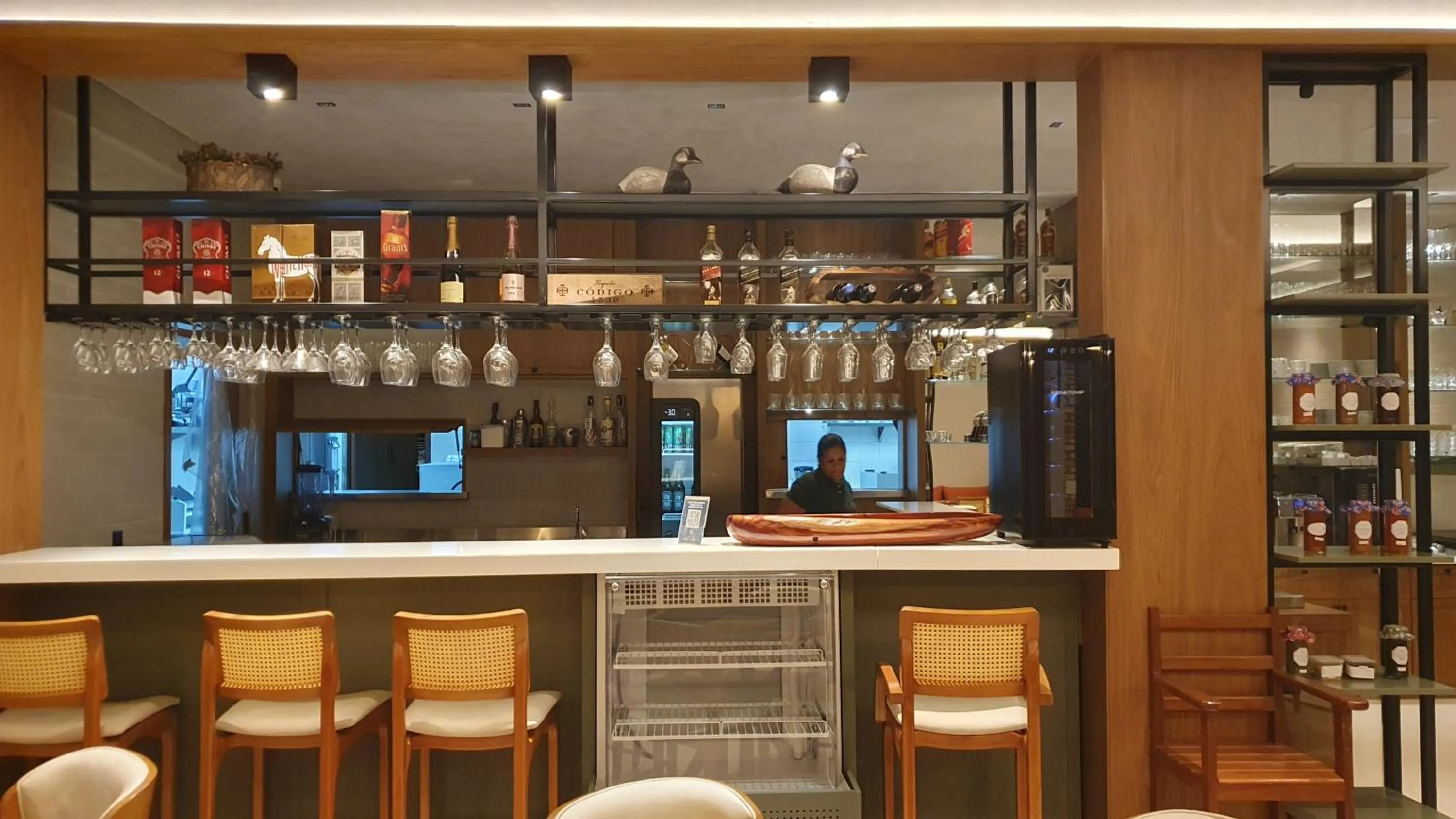 Restaurant/places to eat in Hotel das Palmeiras