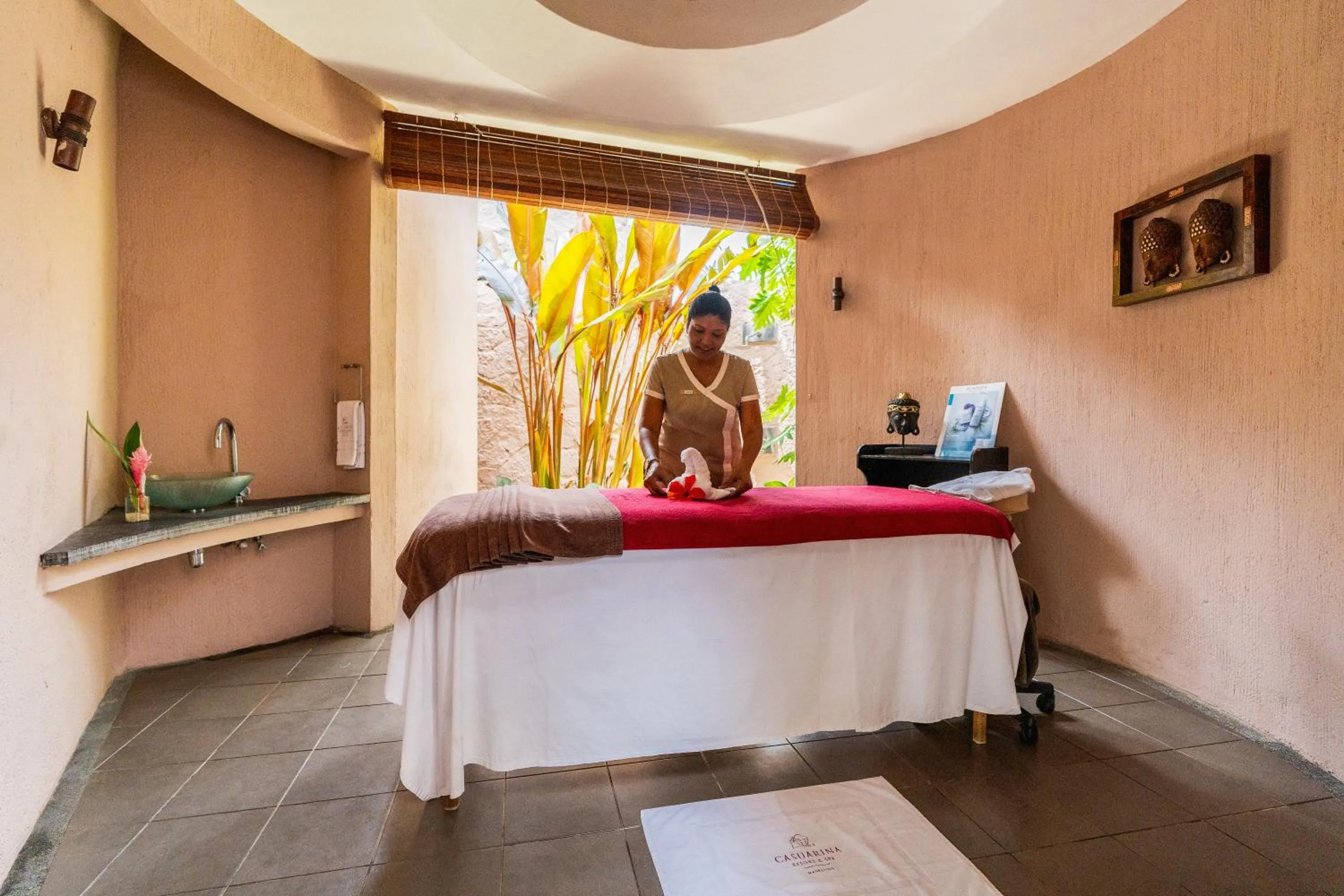 Spa and wellness centre/facilities, Bed in Casuarina Resort and Spa
