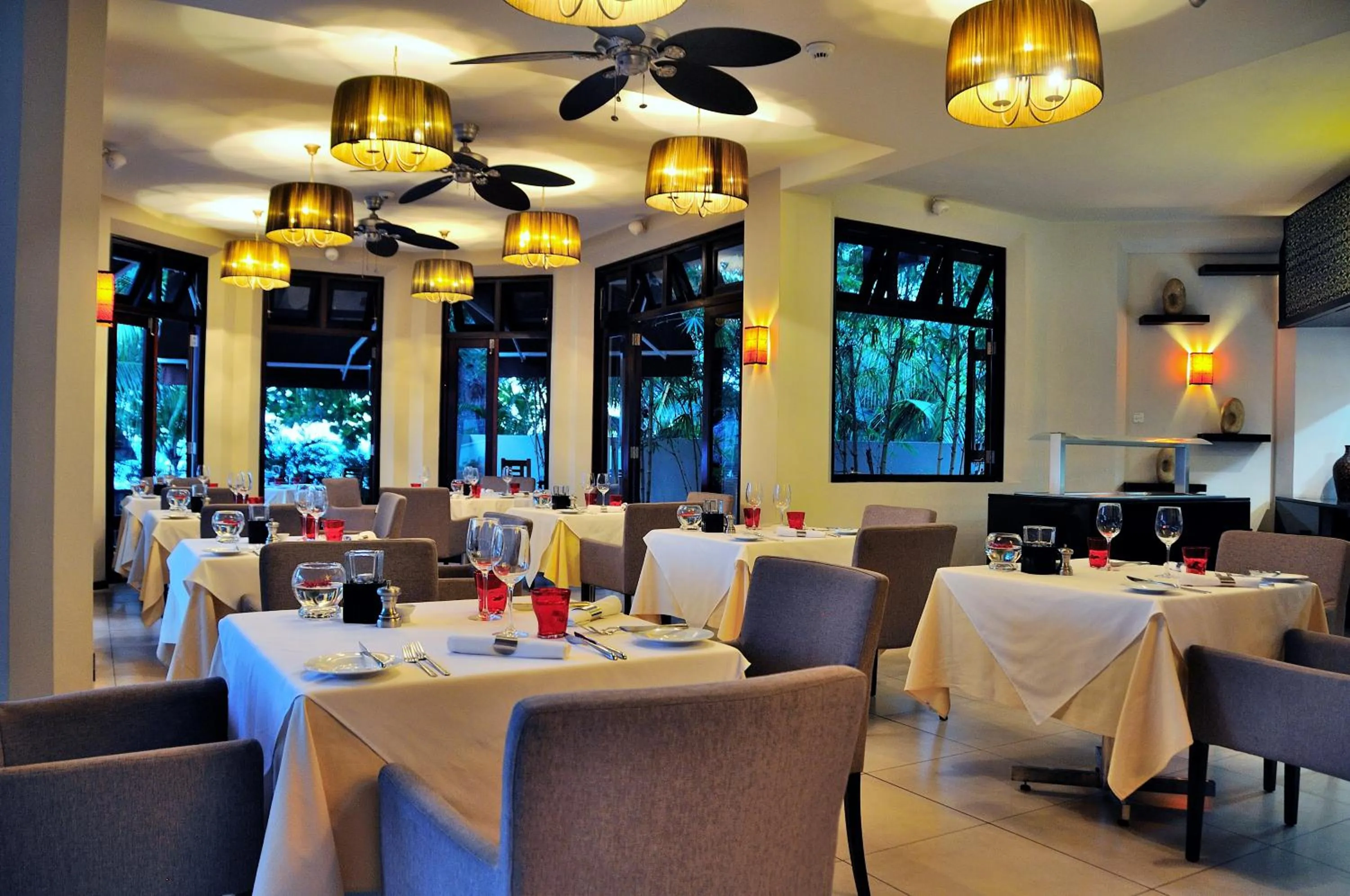 Restaurant/places to eat in Le Cardinal Exclusive Resort
