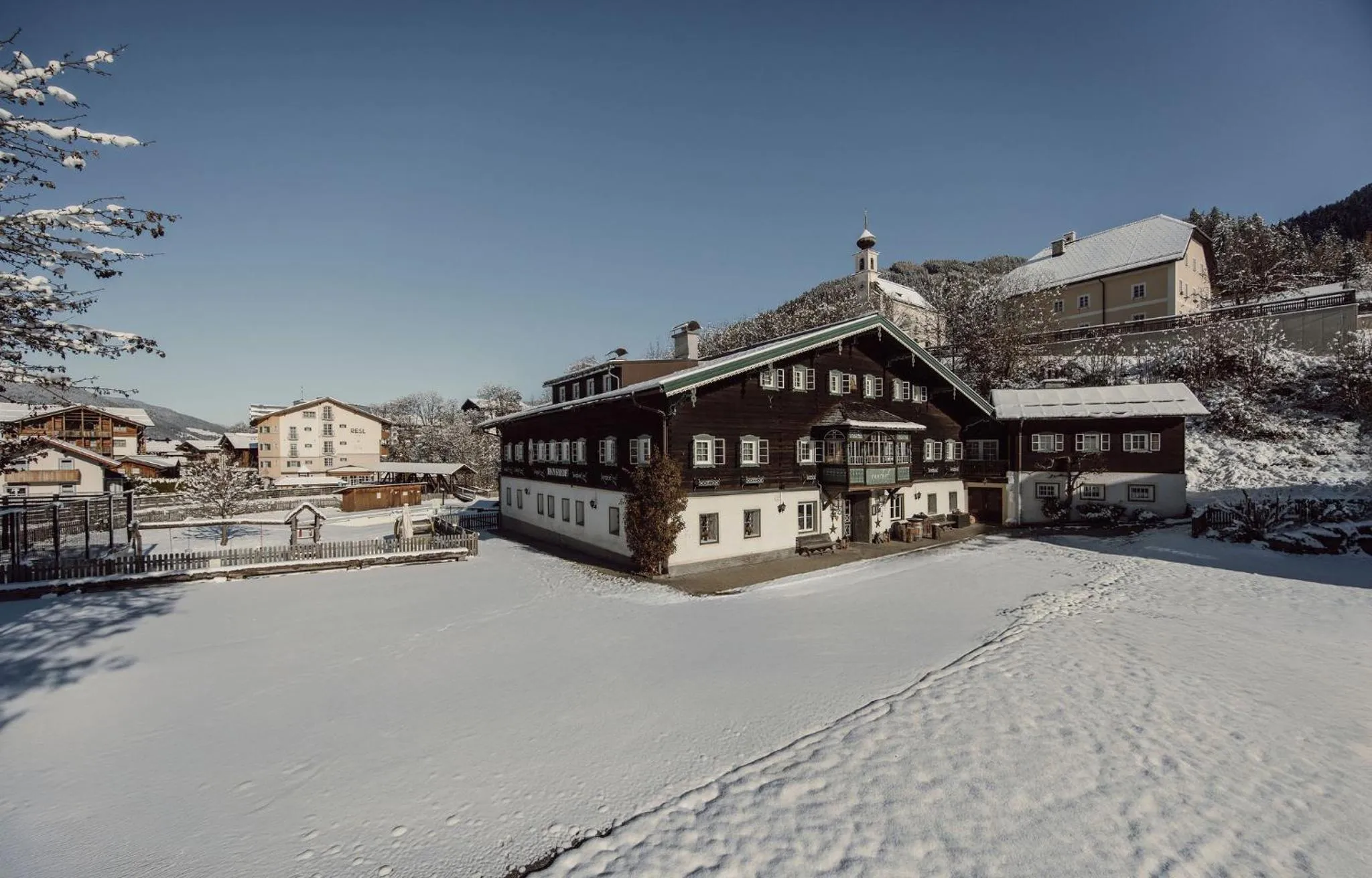 Property building in Resl Resort