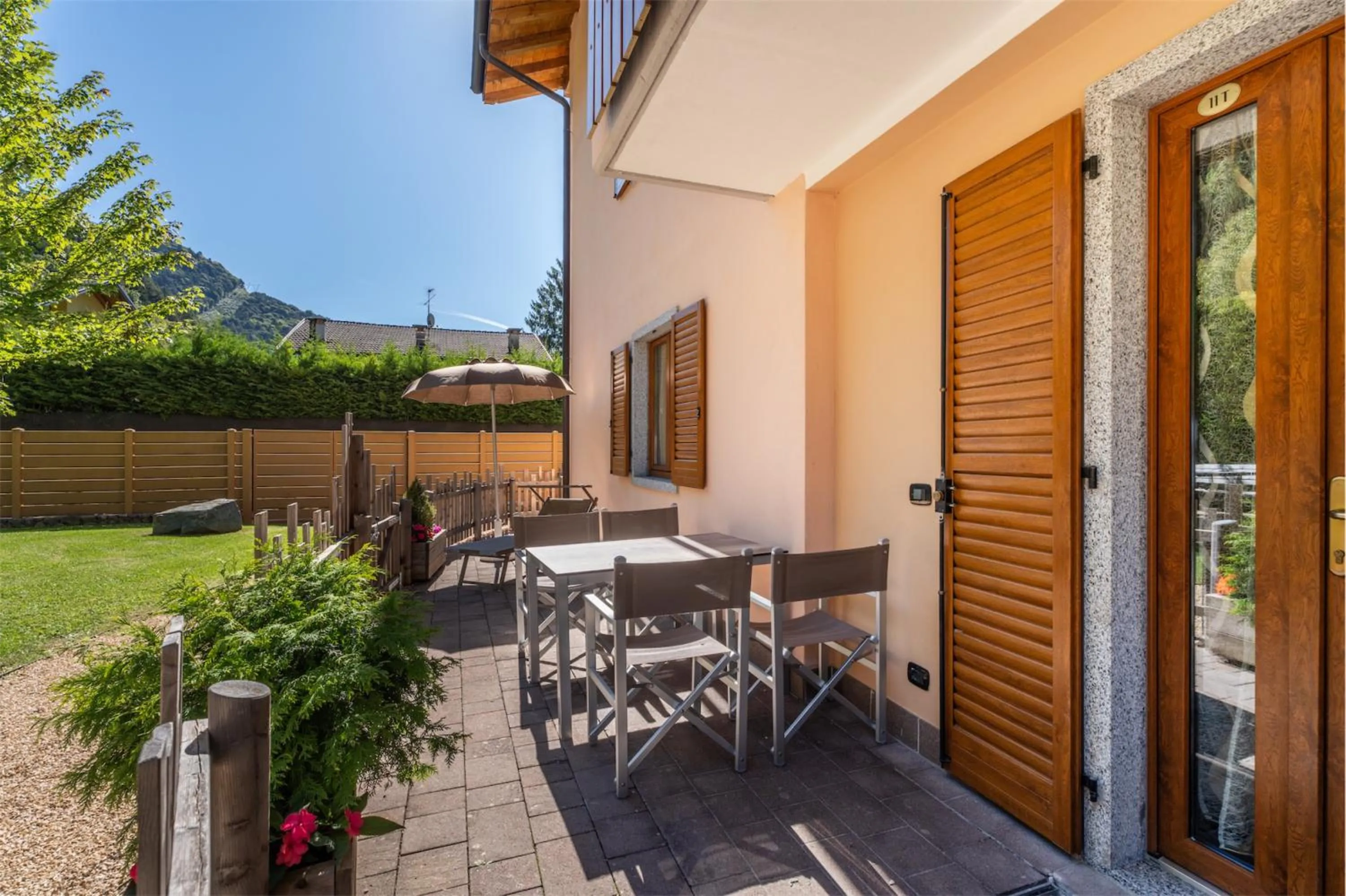 Inner courtyard view in CROSINA HOLIDAY - Residence Toli