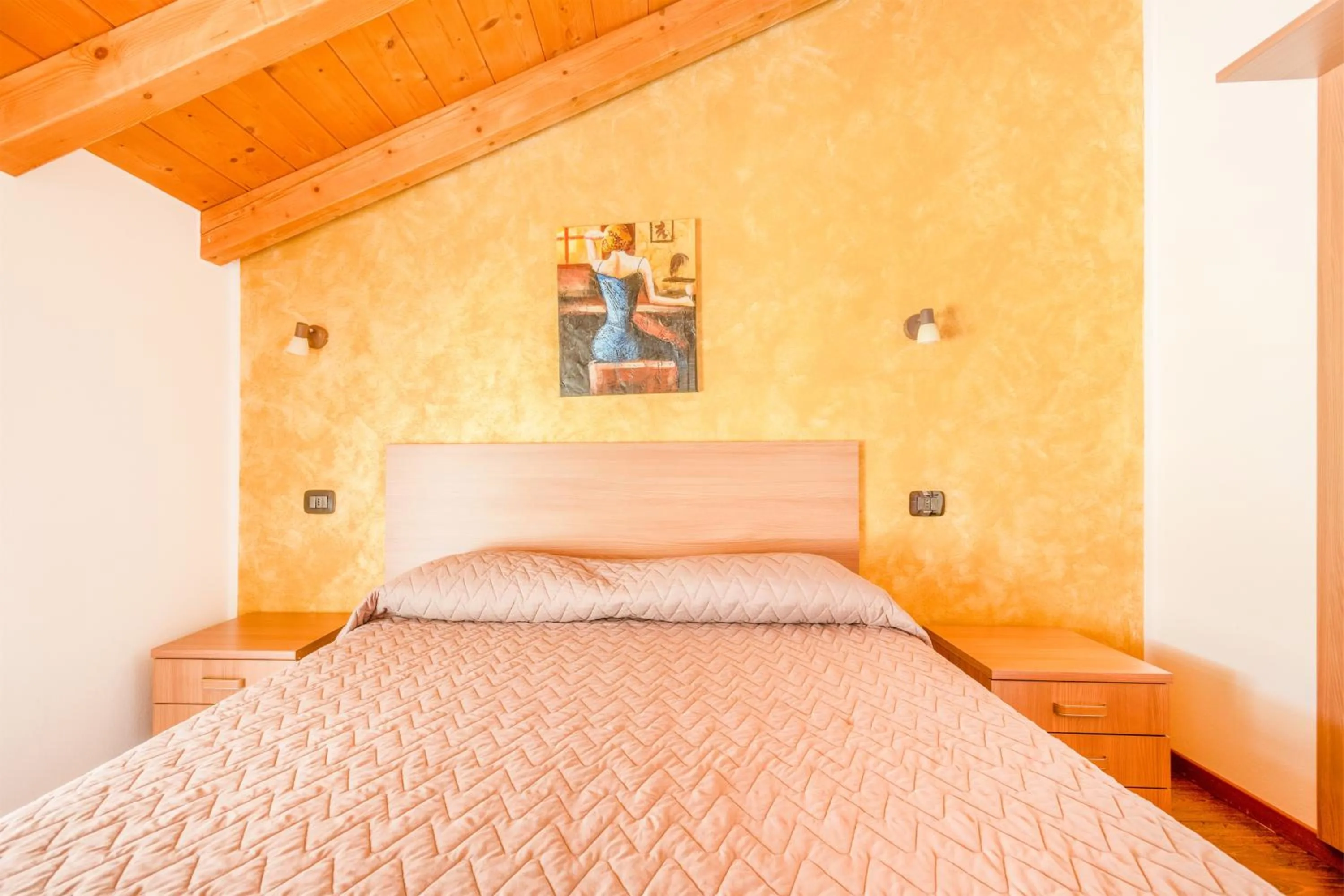 Photo of the whole room, Bed in CROSINA HOLIDAY - Residence Toli