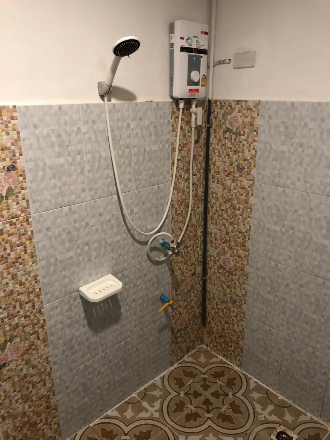 โรงแรมแสนดีเพลส เมาเท่นวิว จอมทอง