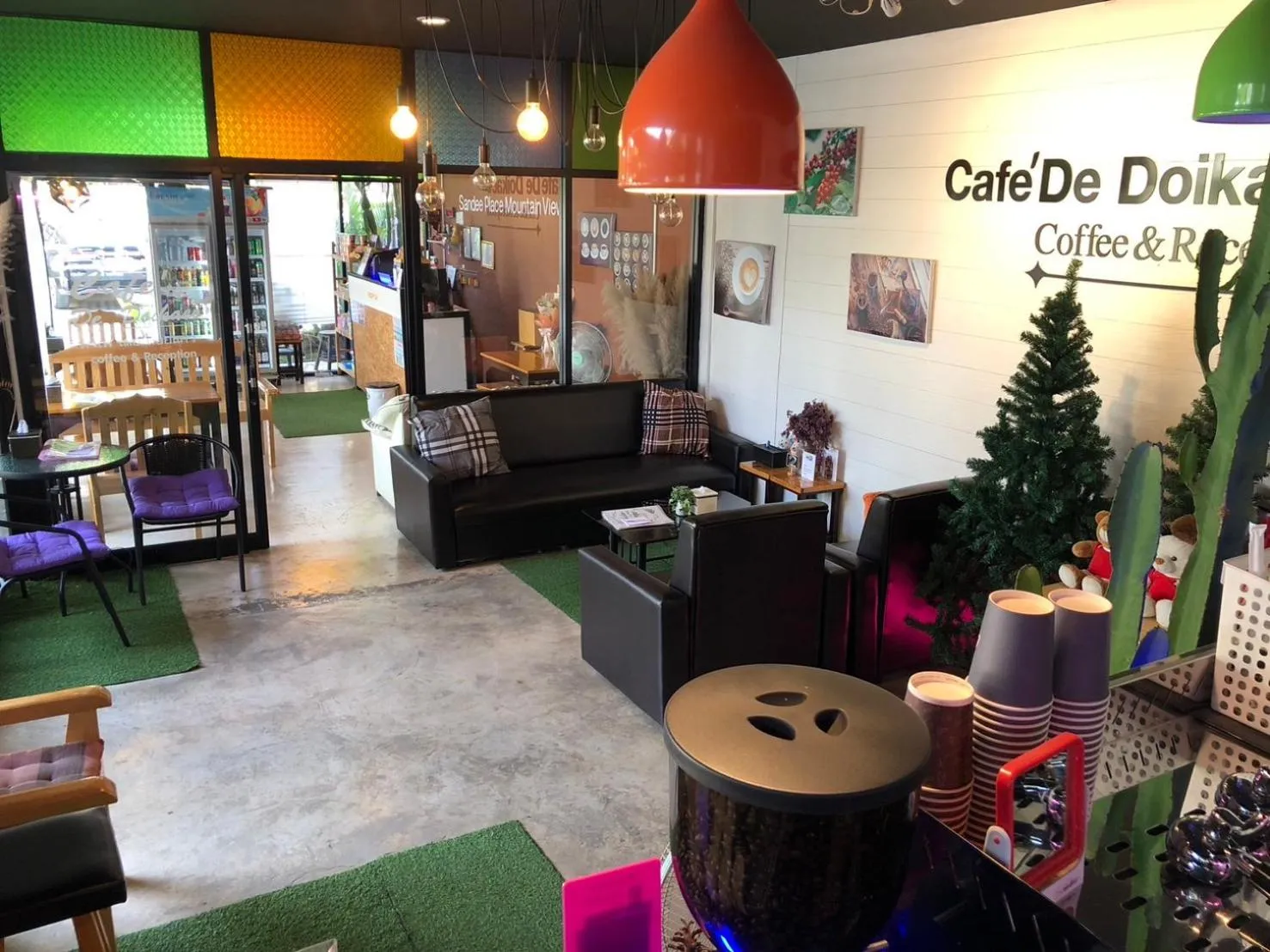 Restaurant/places to eat in โรงแรมแสนดีเพลส เมาเท่นวิว จอมทอง