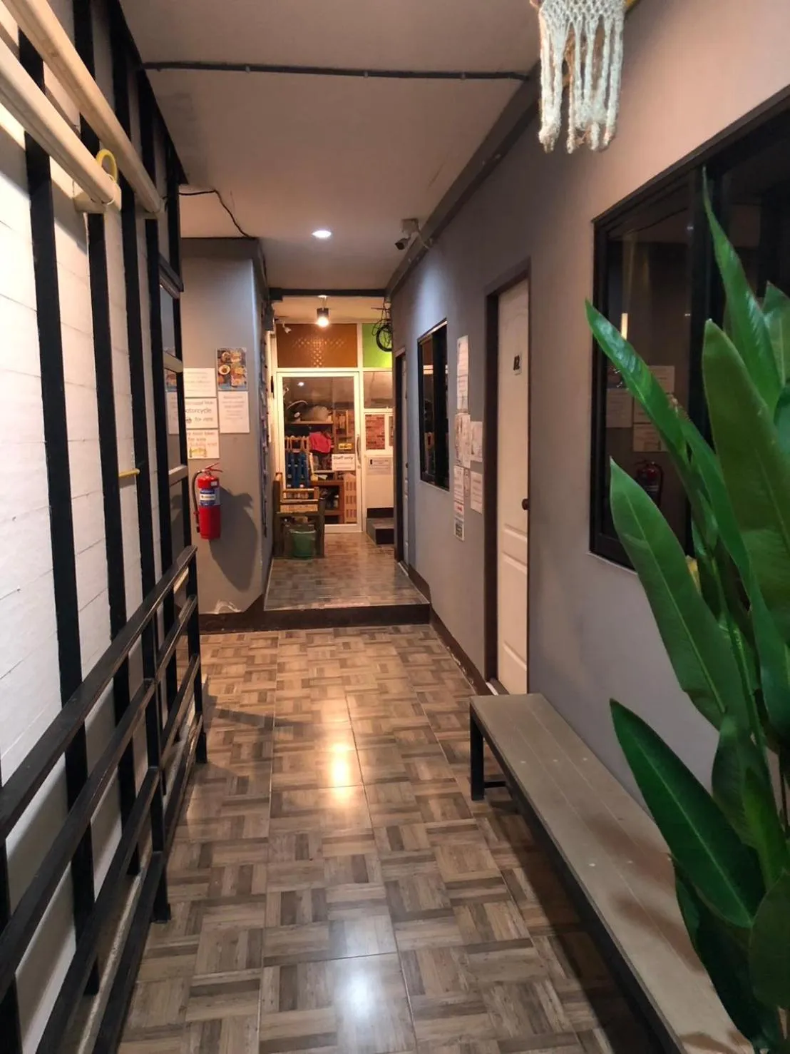 Facade/entrance in โรงแรมแสนดีเพลส เมาเท่นวิว จอมทอง