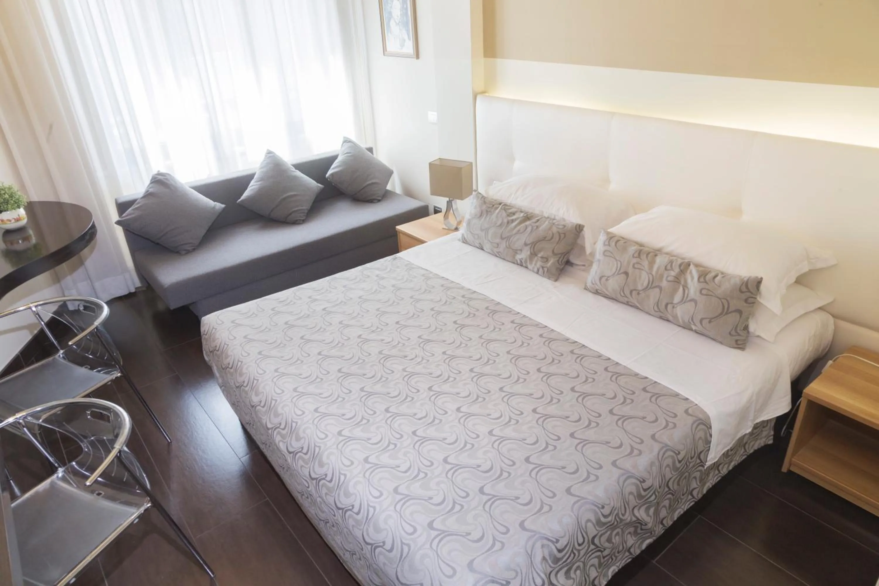 Photo of the whole room, Bed in Residenza Talenti Superior Rooms