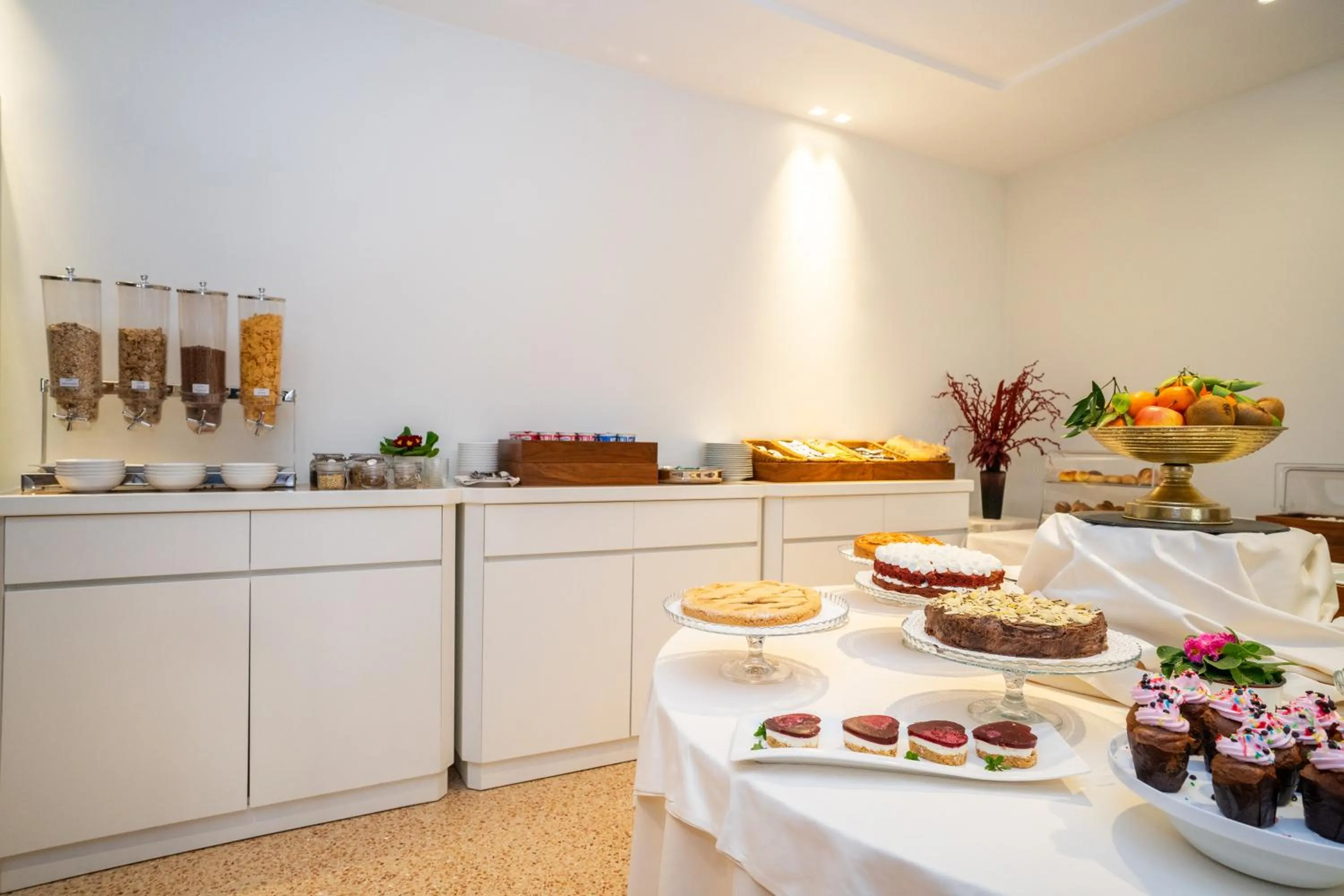 Continental breakfast in Hotel Europa