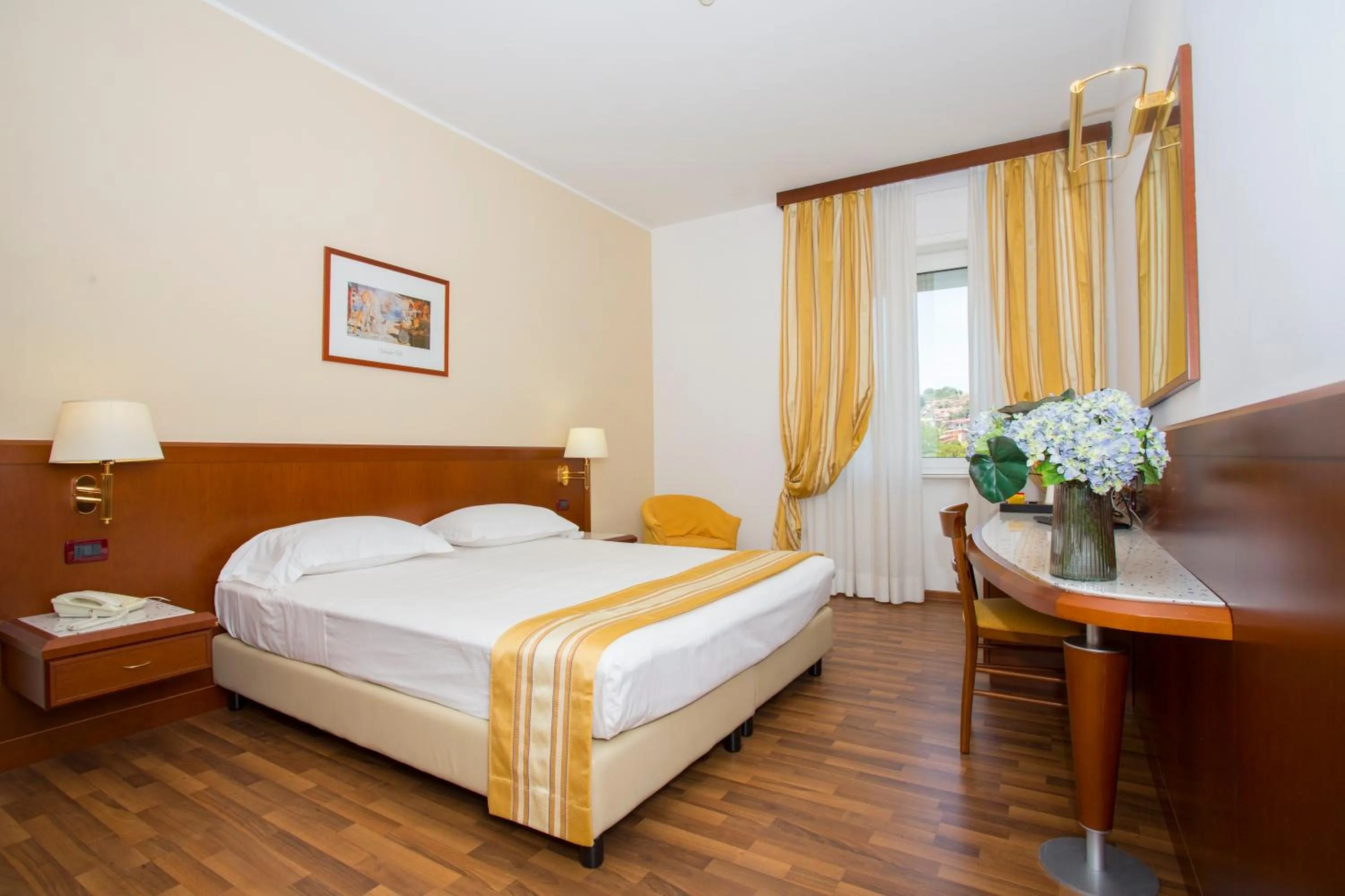 Bedroom, Bed in Hotel Europa