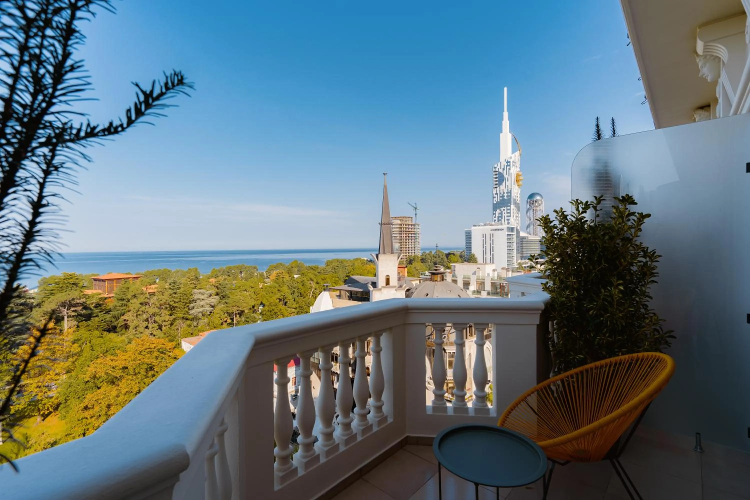 Nearby landmark in Tapis Rouge Design Boutique Hotel