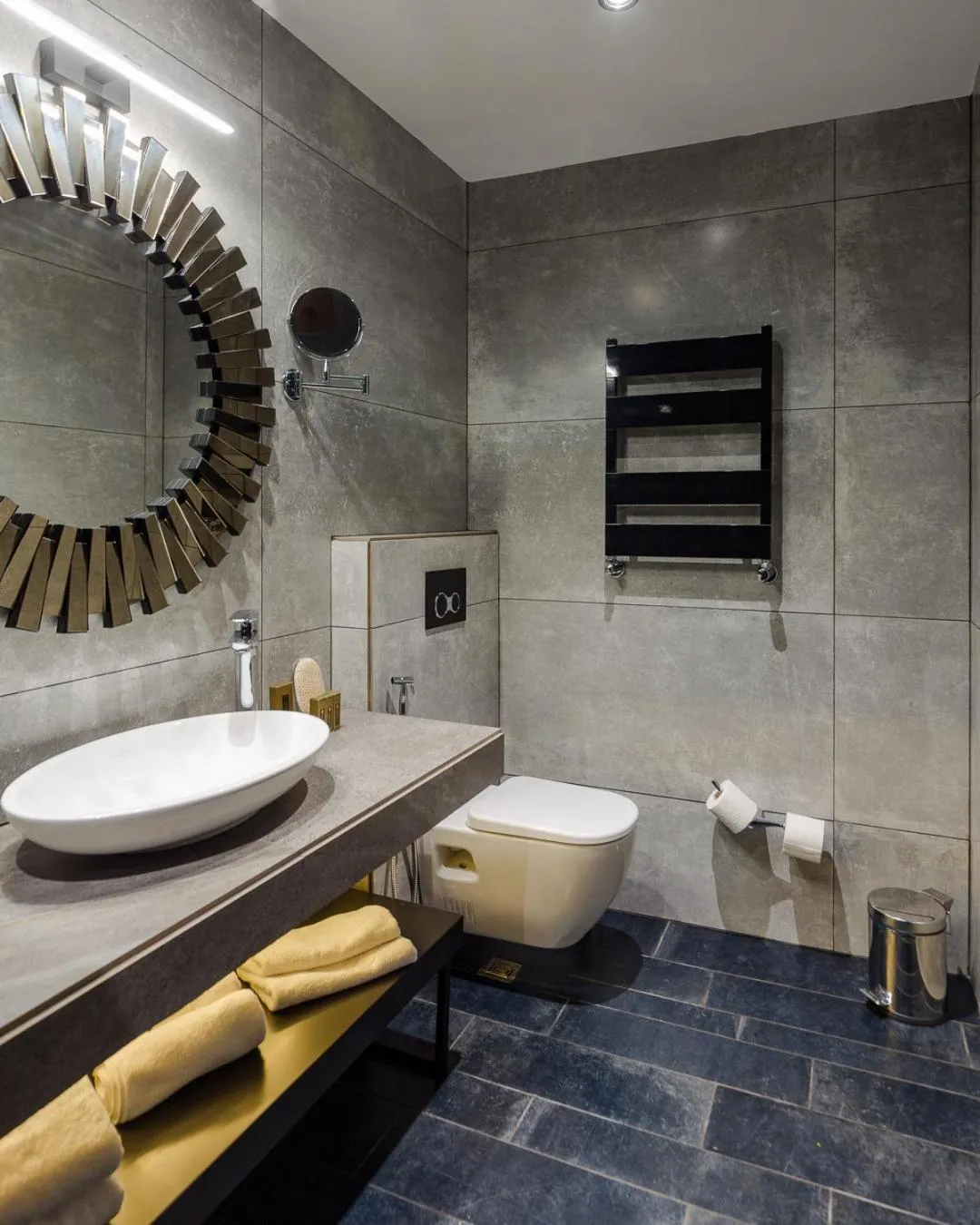 Shower in Tapis Rouge Design Boutique Hotel