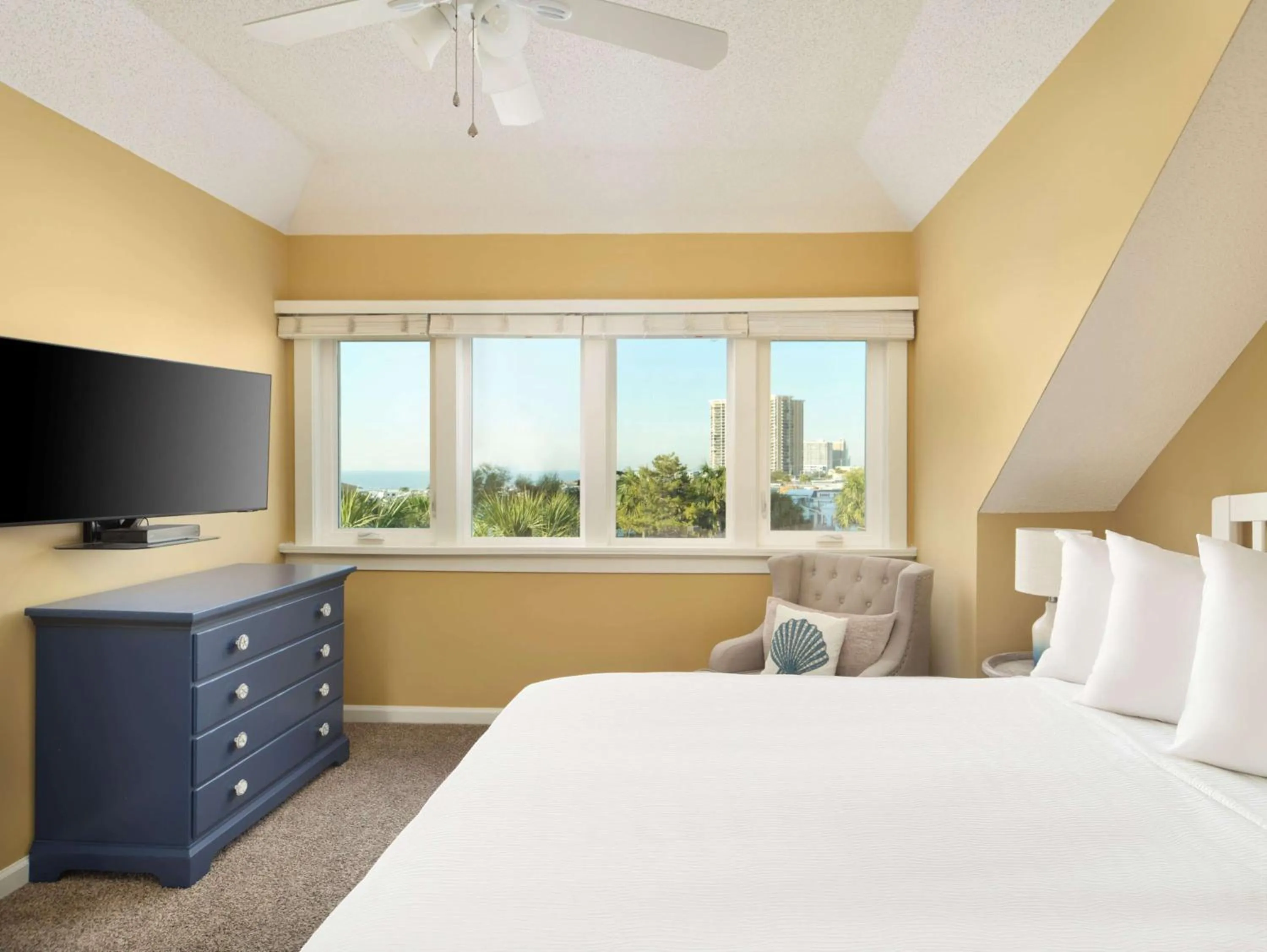 Bed in Kingston Plantation Condos