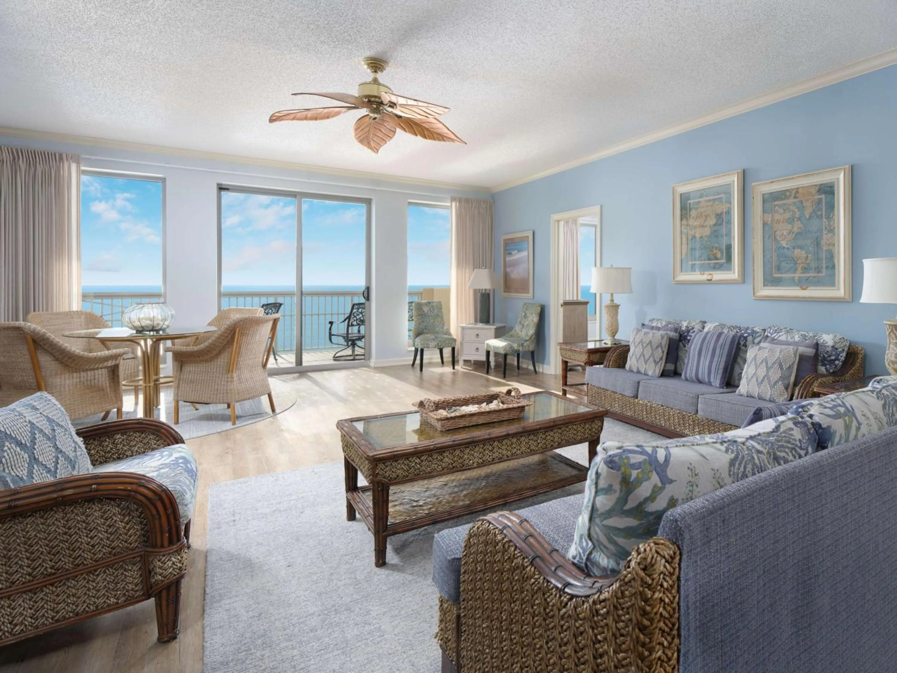Living room in Kingston Plantation Condos
