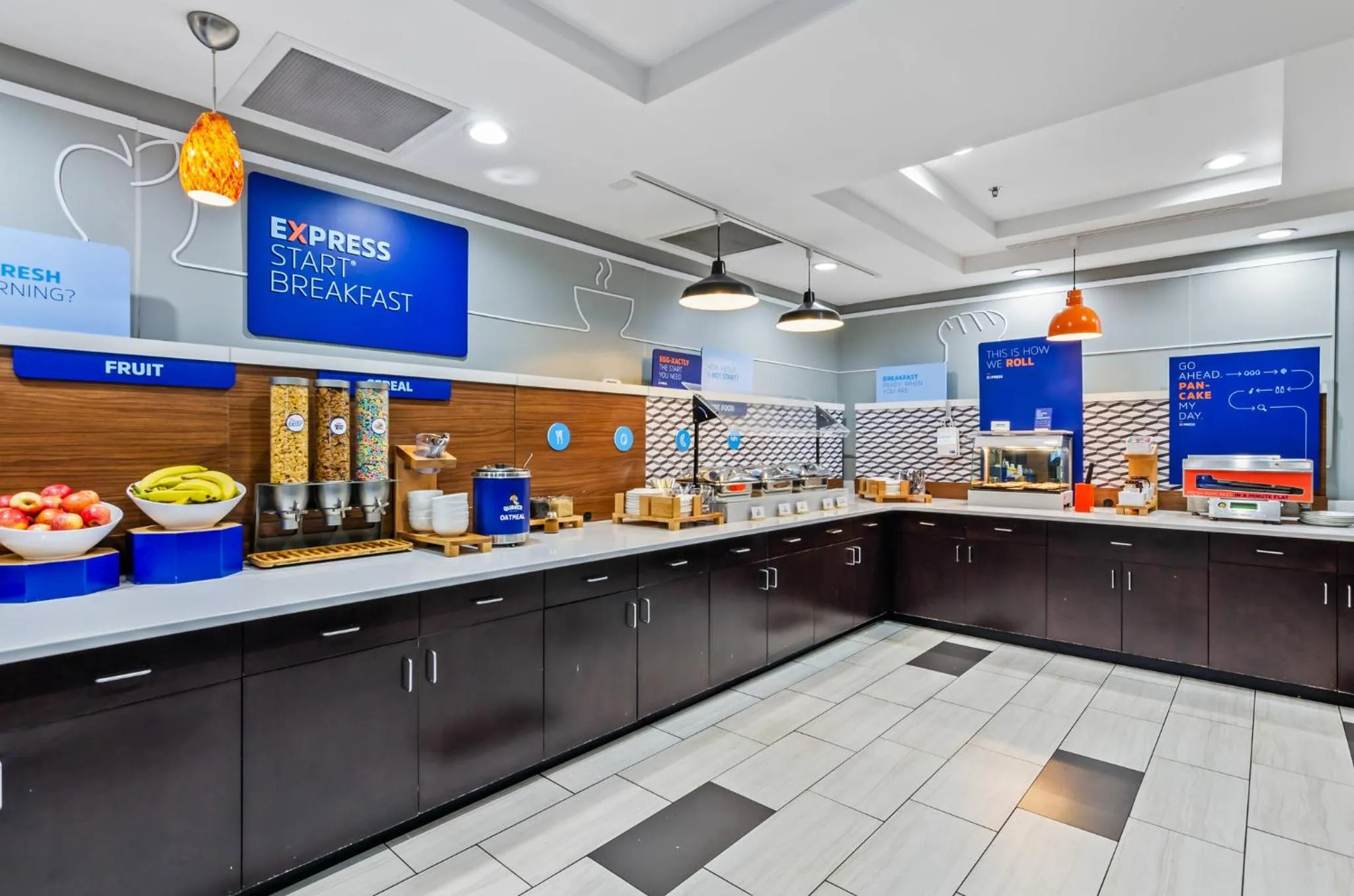 Breakfast in Holiday Inn Express & Suites Wytheville by IHG