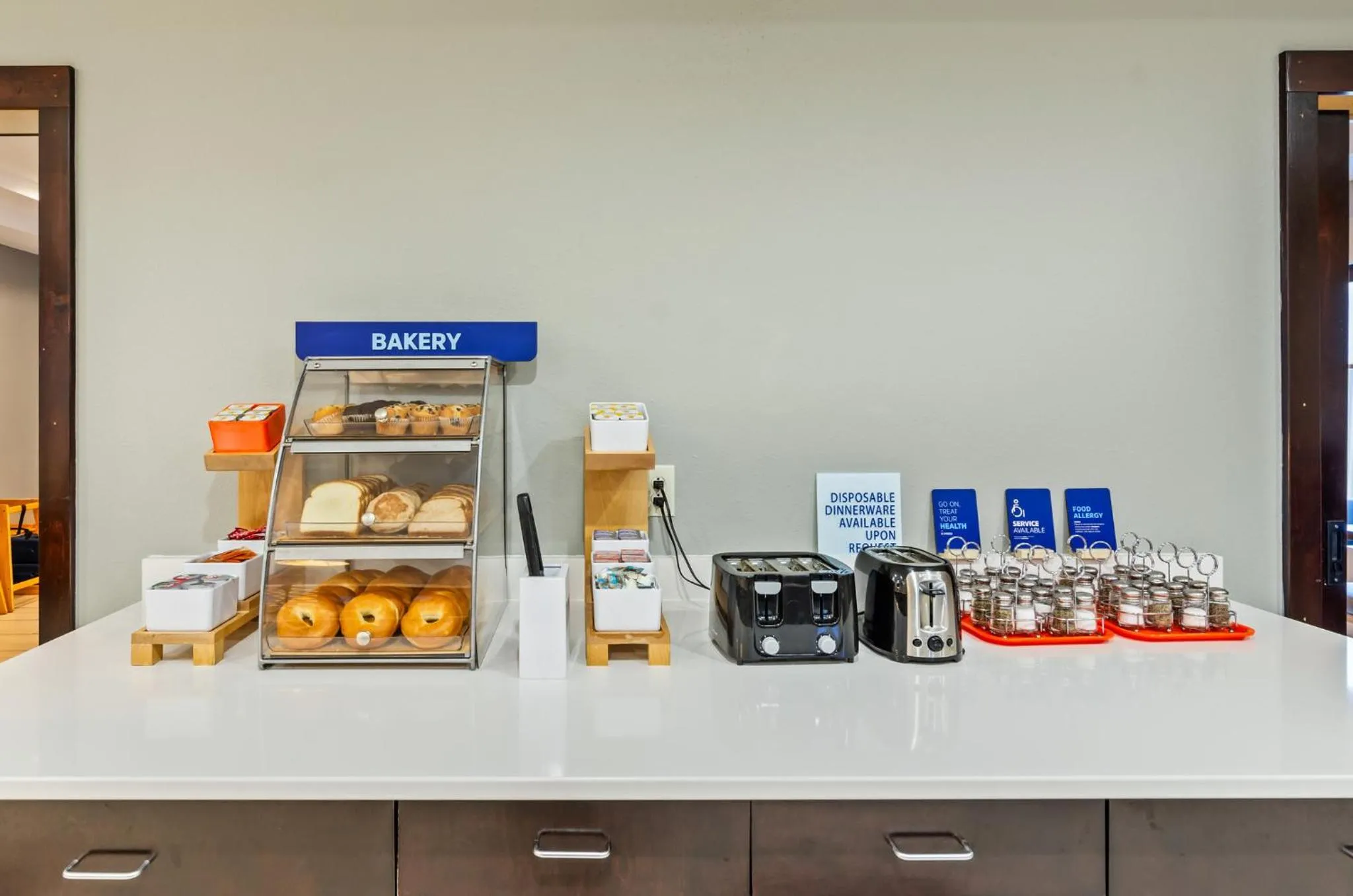 Breakfast in Holiday Inn Express & Suites Wytheville by IHG