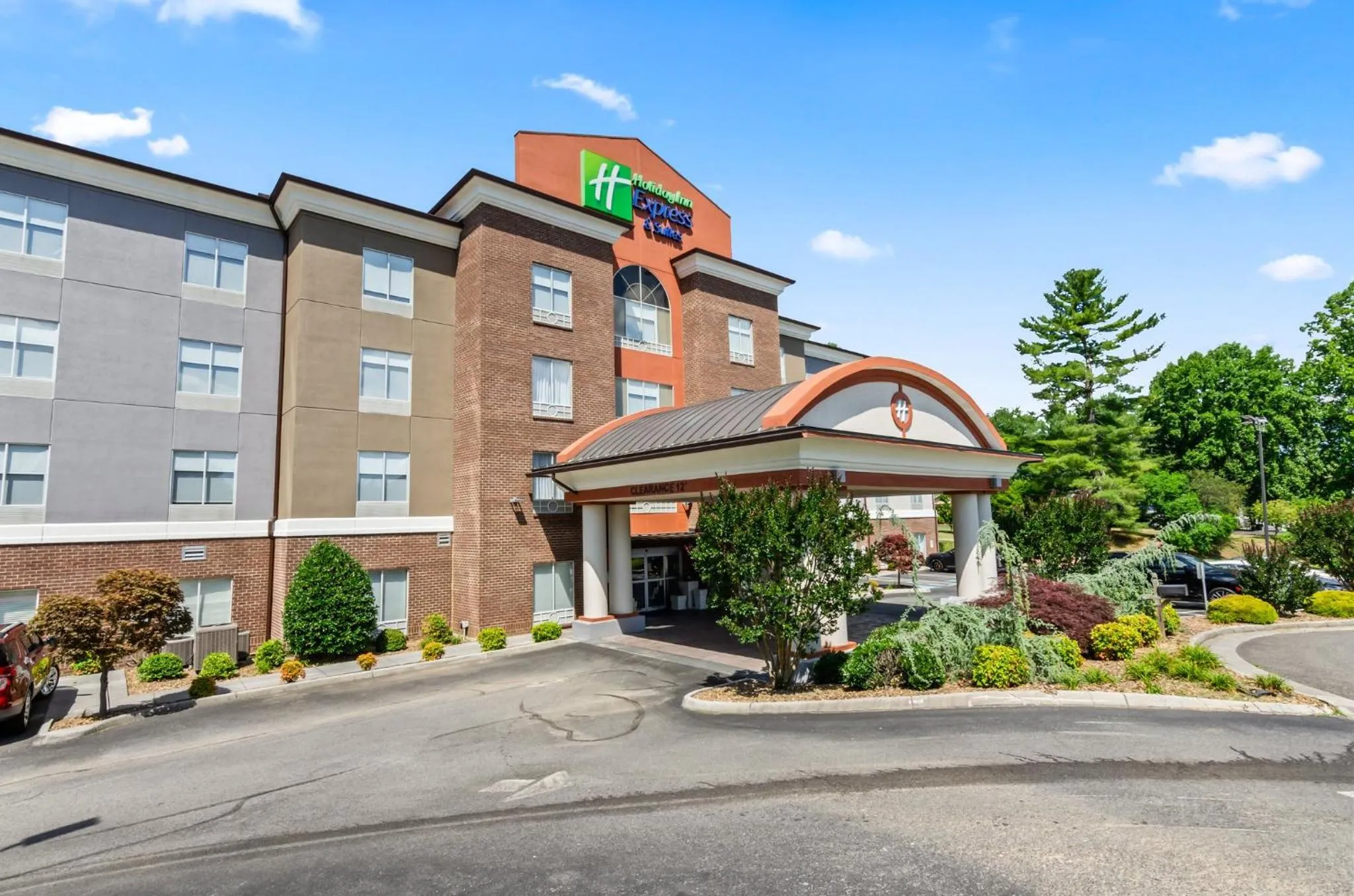 Property building in Holiday Inn Express & Suites Wytheville by IHG