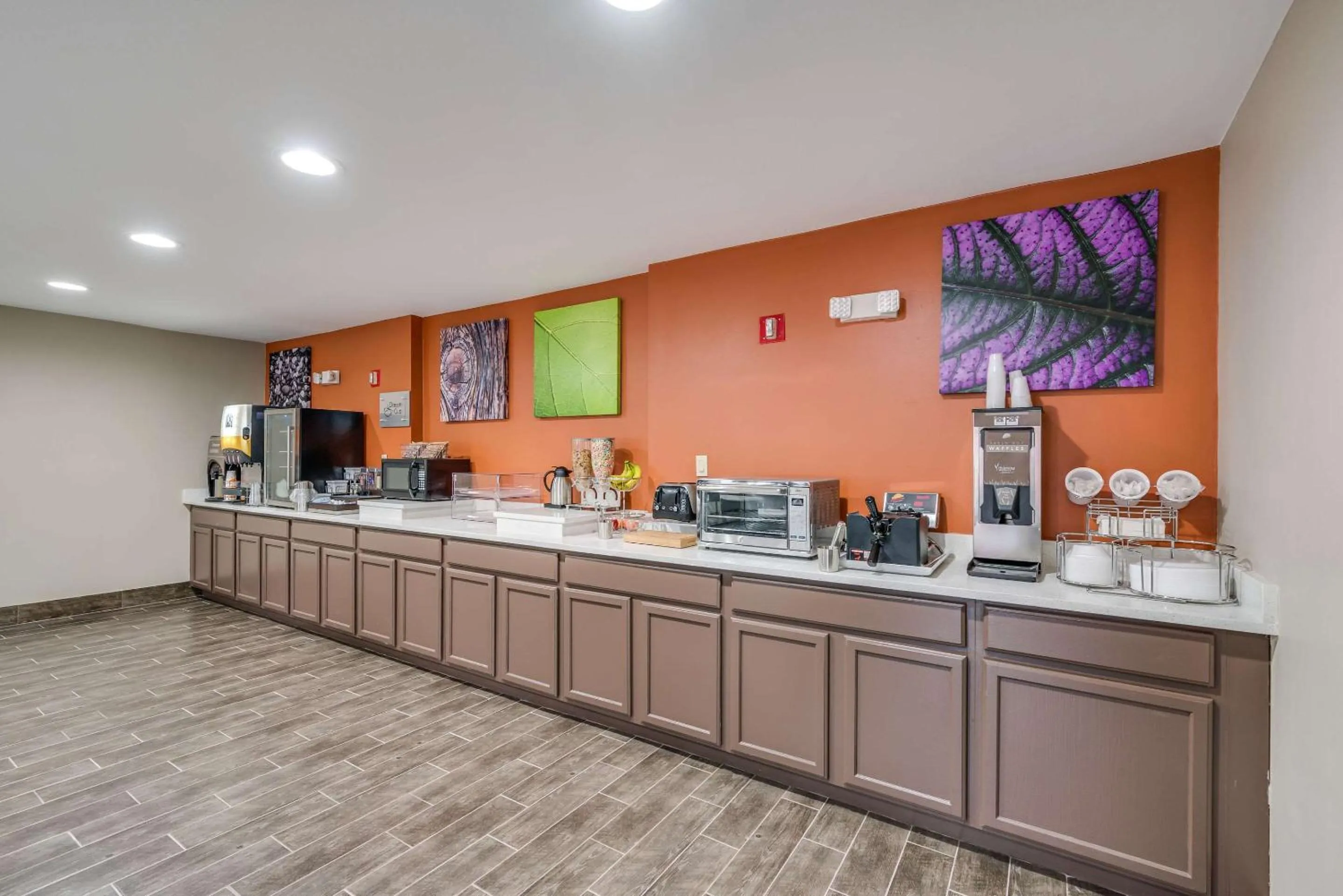 Restaurant/places to eat in Sleep Inn & Suites Decatur West