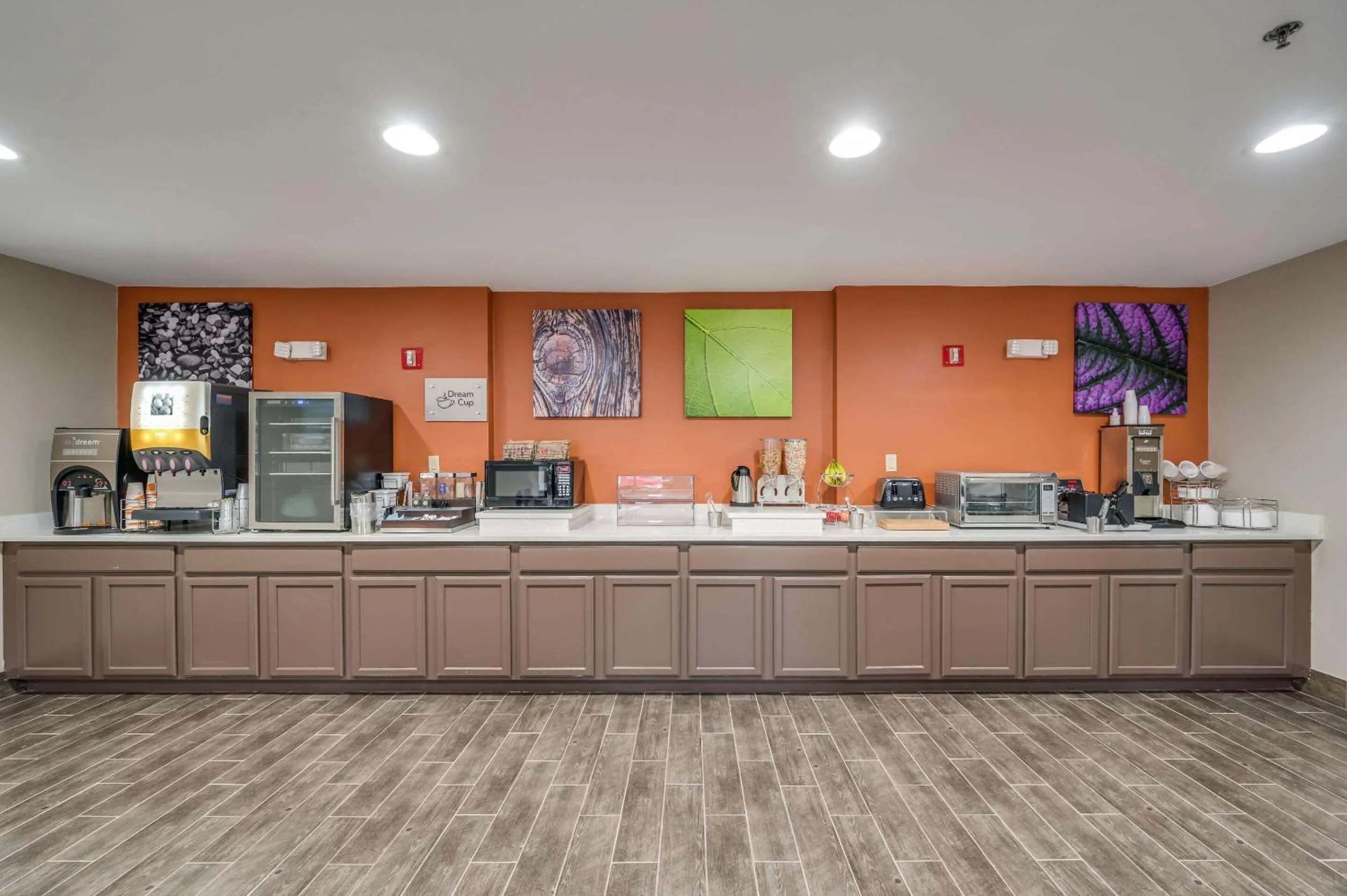 Restaurant/places to eat in Sleep Inn & Suites Decatur West