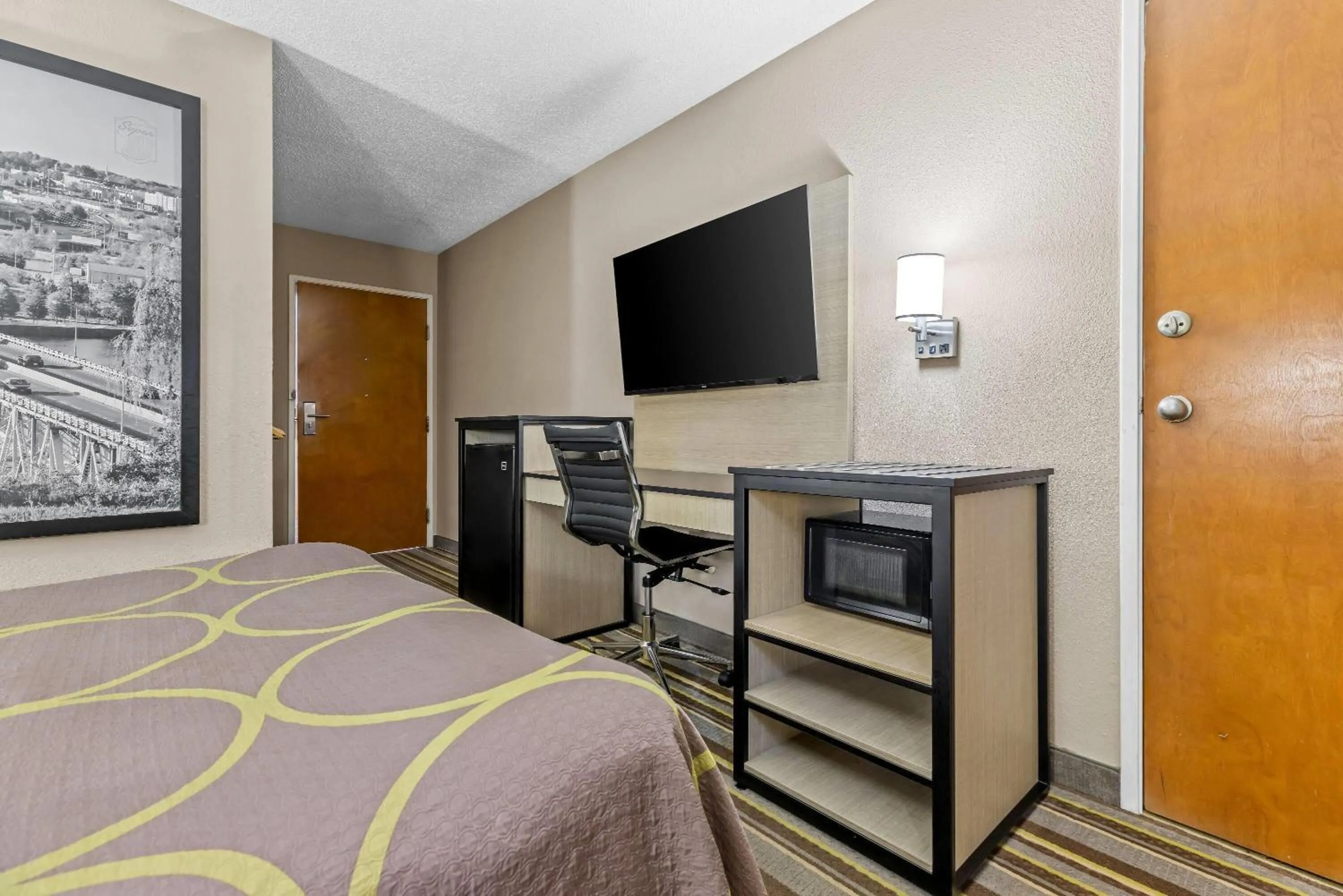 Bed in Super 8 by Wyndham Athens
