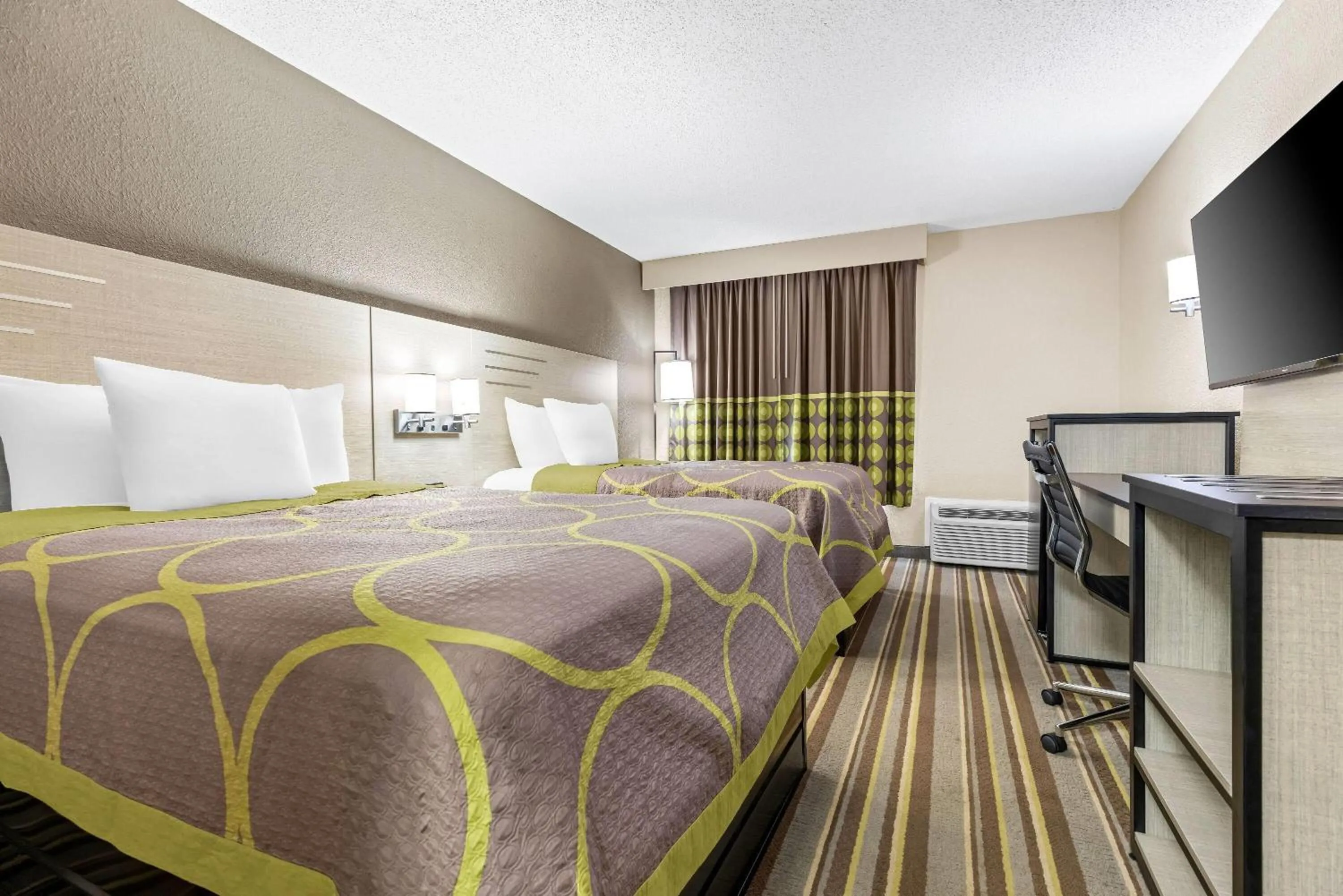 Bed in Super 8 by Wyndham Athens