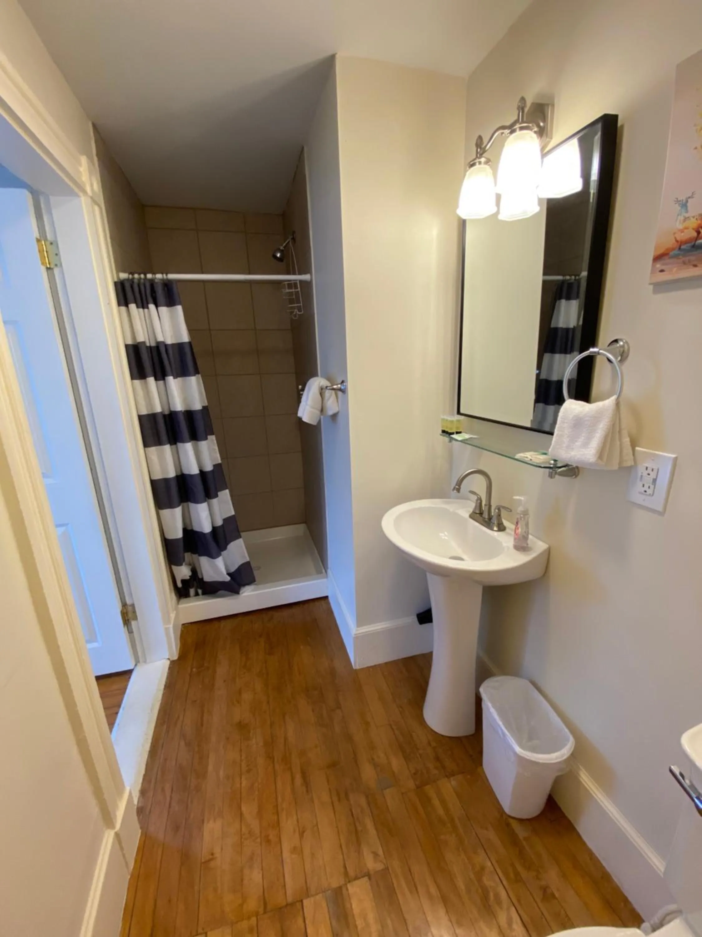 The Whitetail Inn and Suites- Lincoln