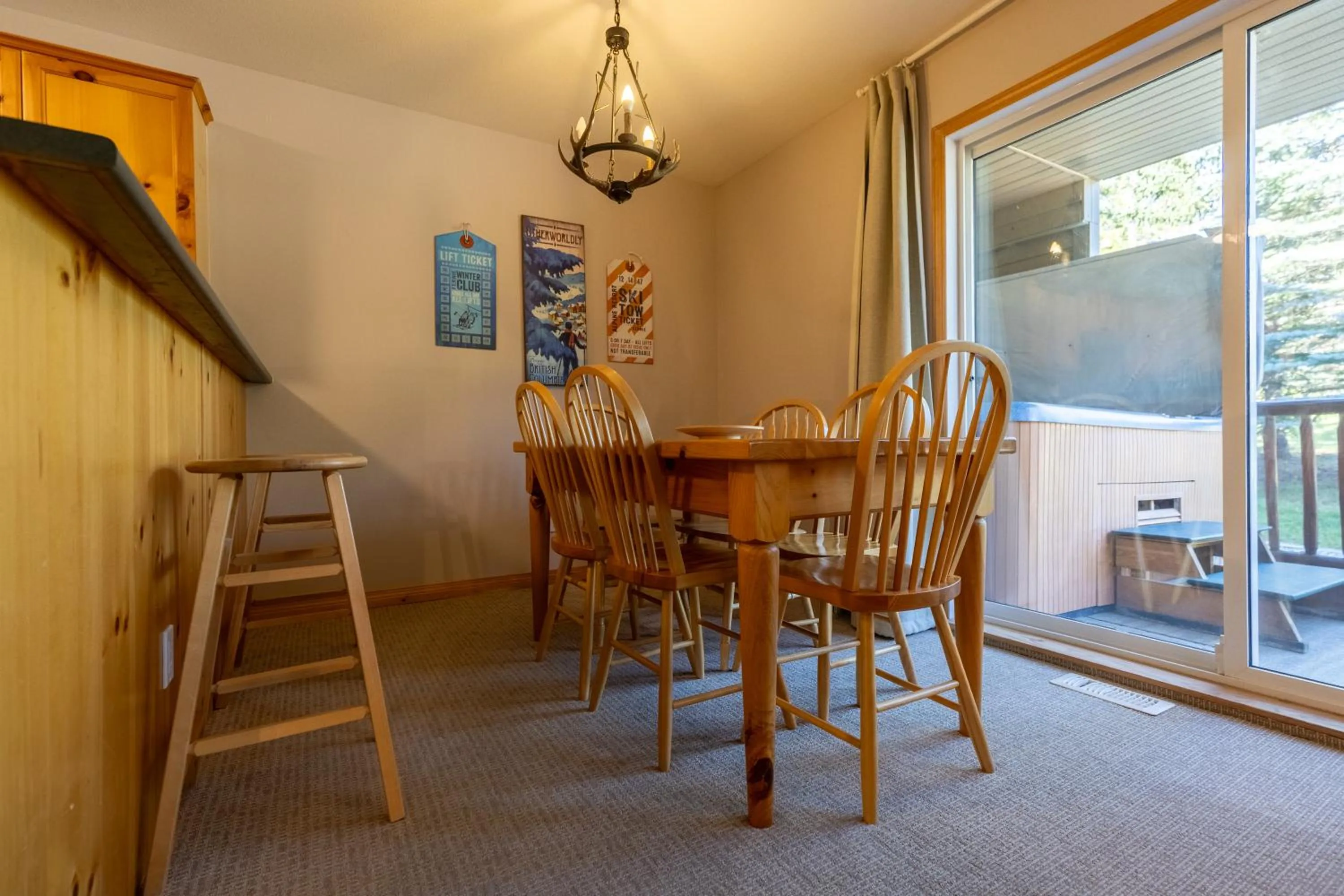 Stone Creek Chalets by Fernie Central Reservations