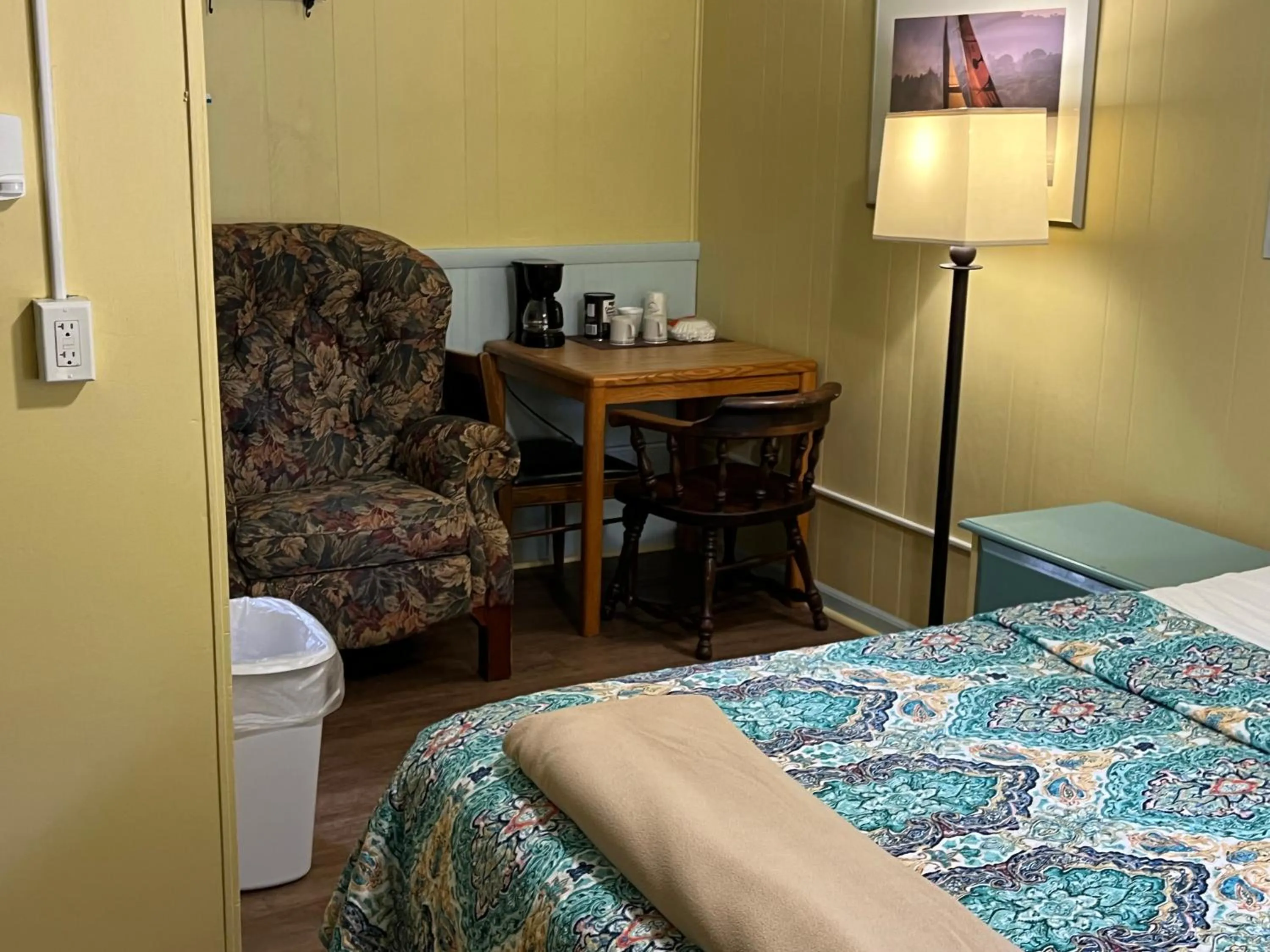 Bed in Paradise Beach resort