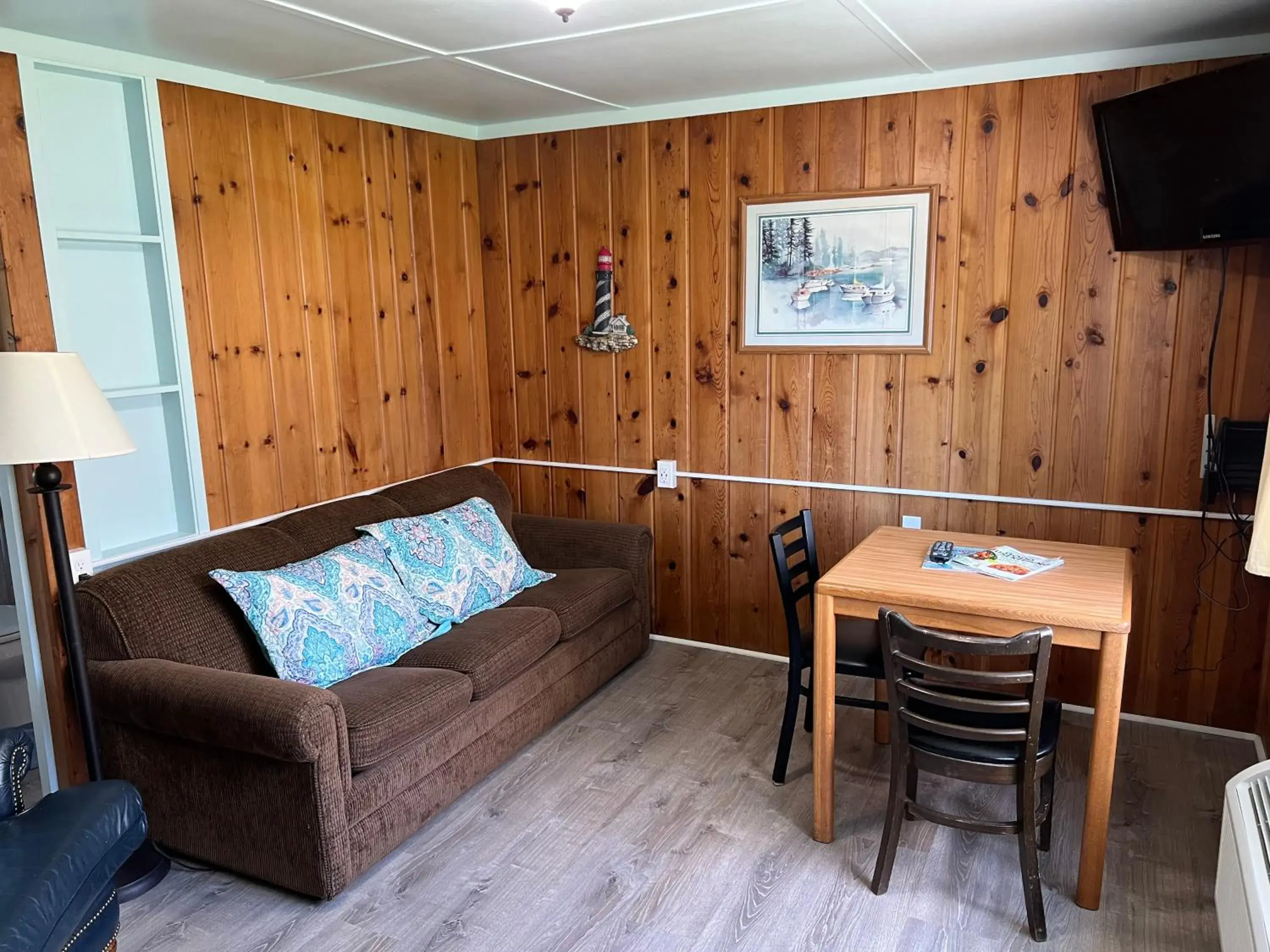 One-Bedroom Cottage Lakeside in Paradise Beach resort One-Bedroom Cottage Lakeside in Paradise Beach resort