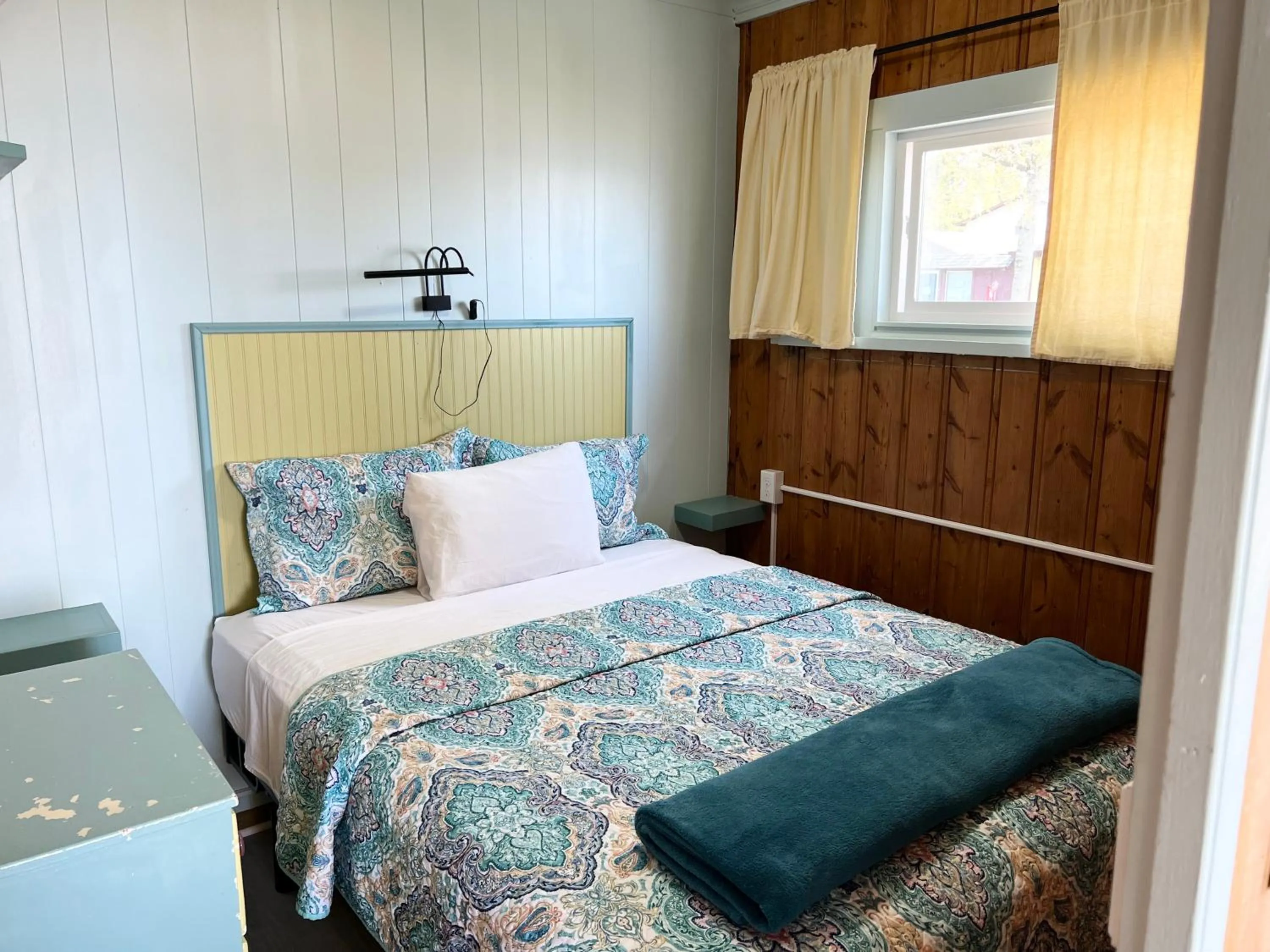 Bed in Paradise Beach resort