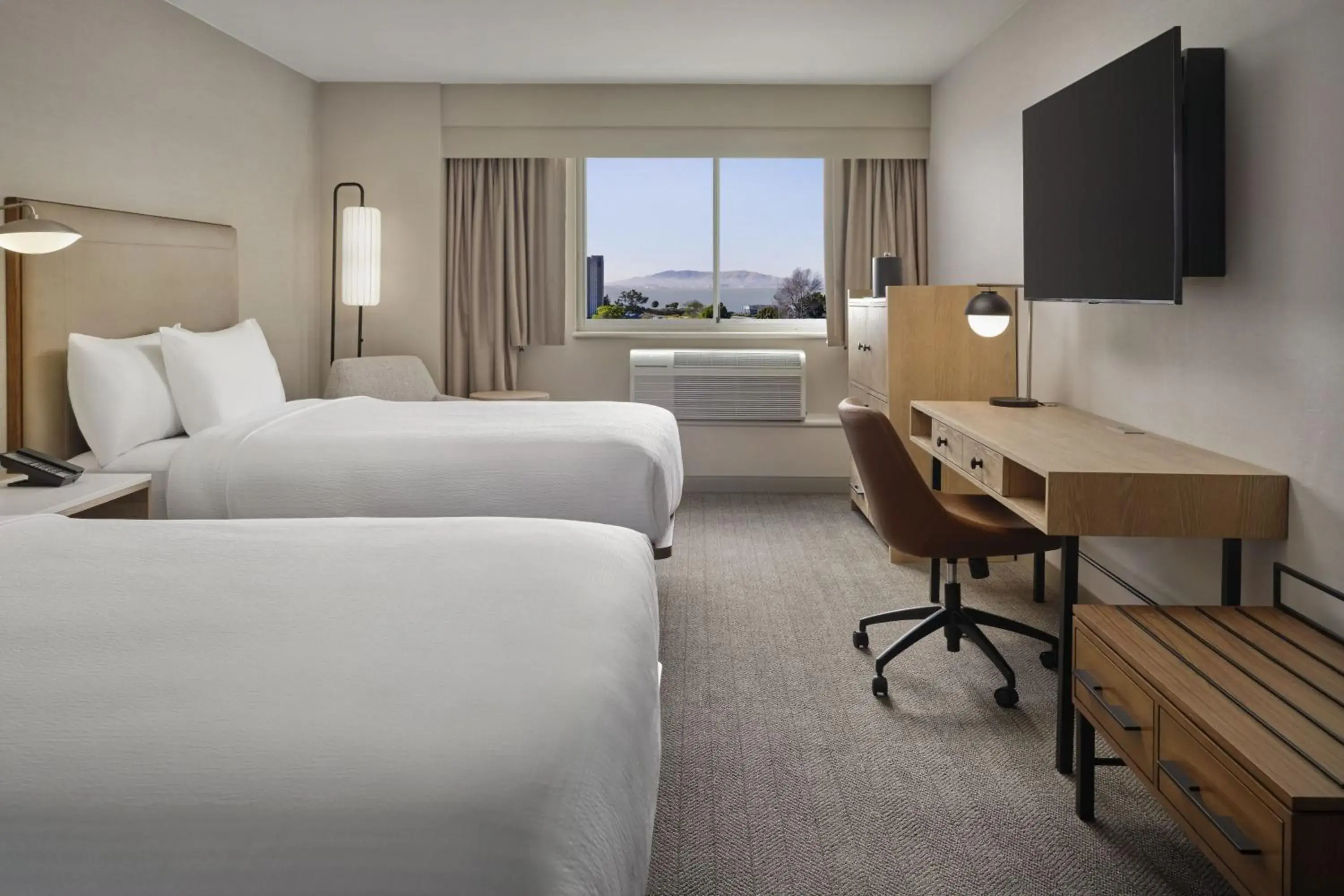 Standard Queen Room with Two Queen Beds in The Bayshore Hotel San Francisco Airport - Burlingame Standard Queen Room with Two Queen Beds in The Bayshore Hotel San Francisco Airport - Burlingame
