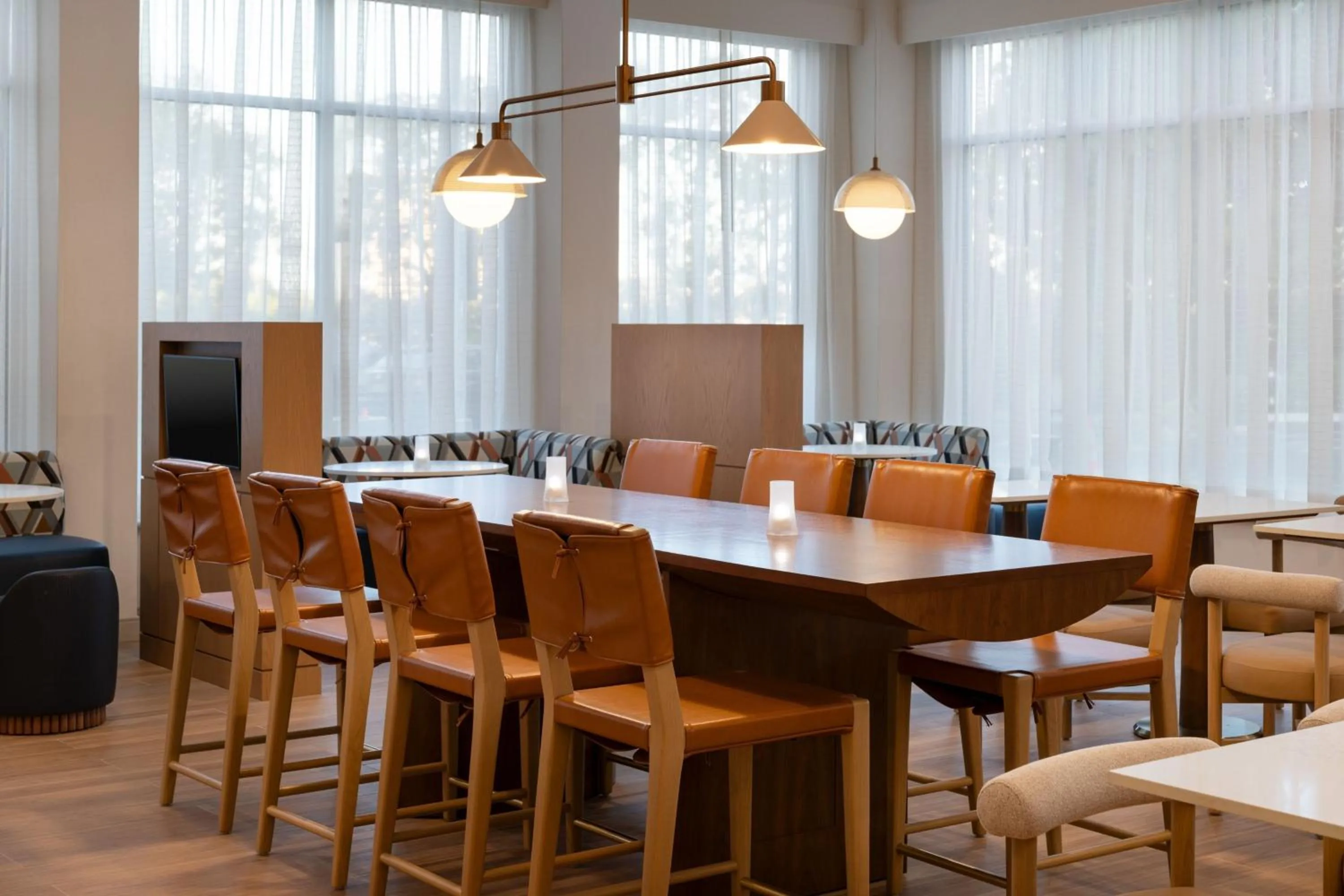 Lobby or reception in Courtyard San Francisco Airport Burlingame