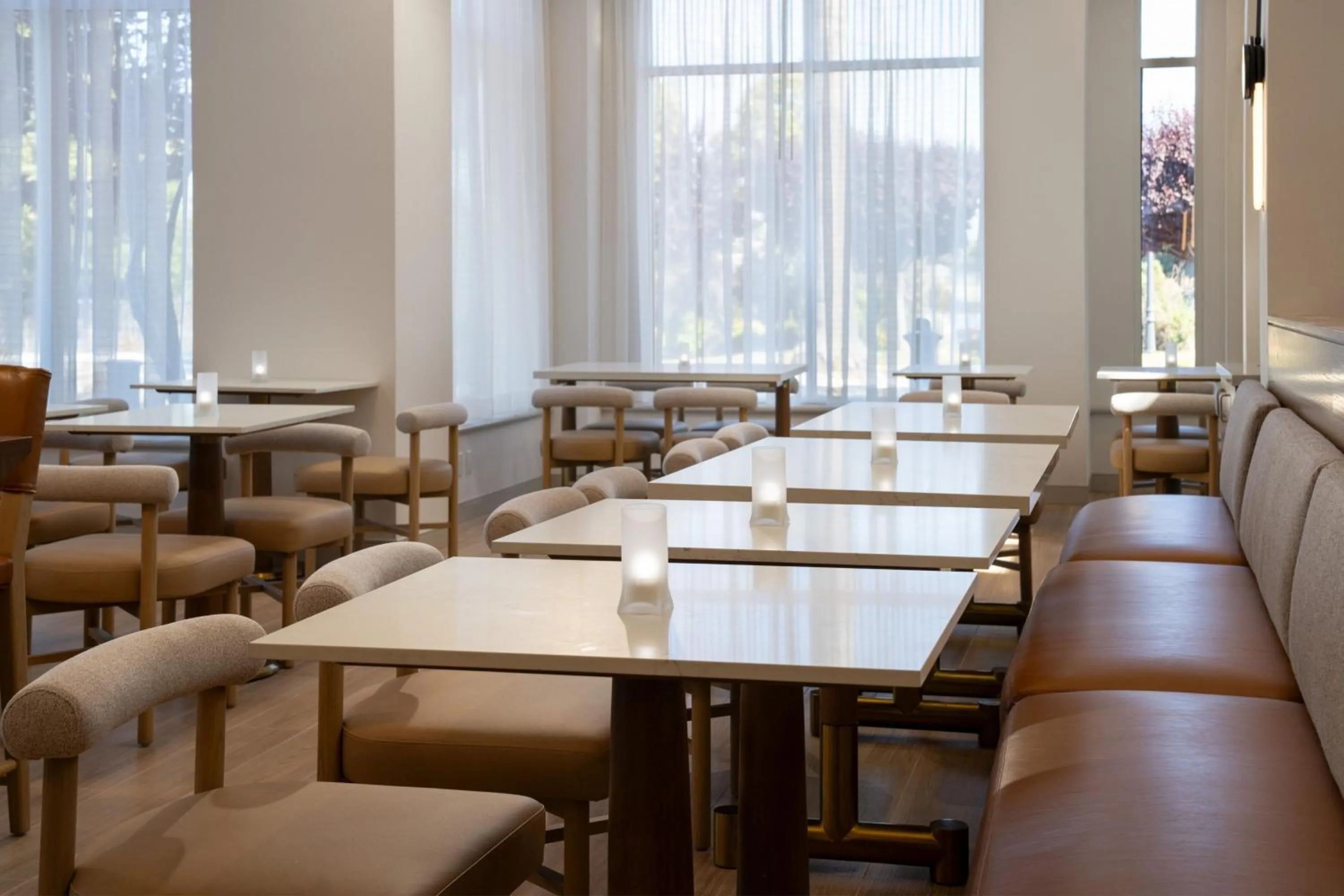 Restaurant/places to eat in Courtyard San Francisco Airport Burlingame