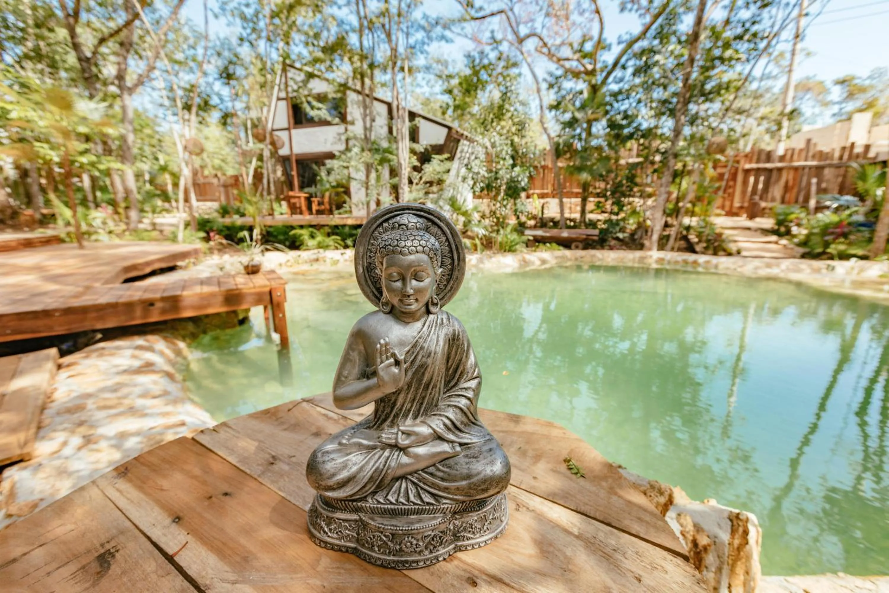 On site in Nahouse Jungle Lodges