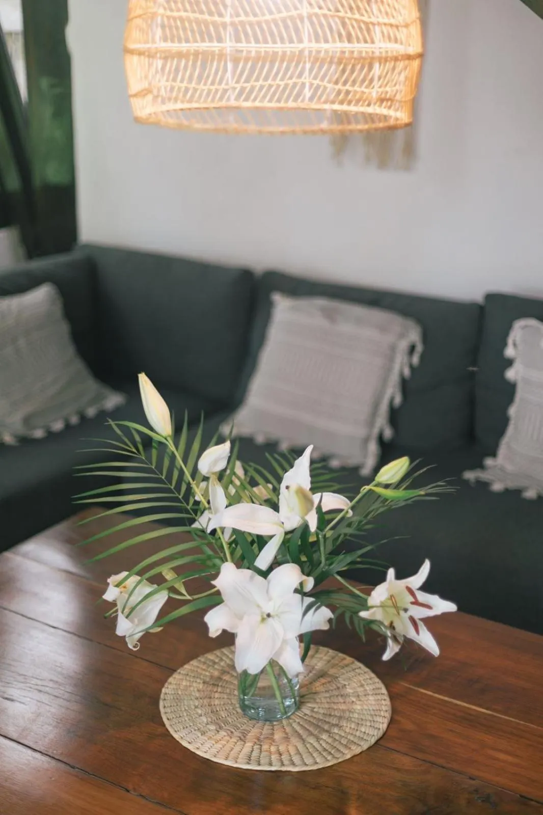 Living room in Nahouse Jungle Lodges