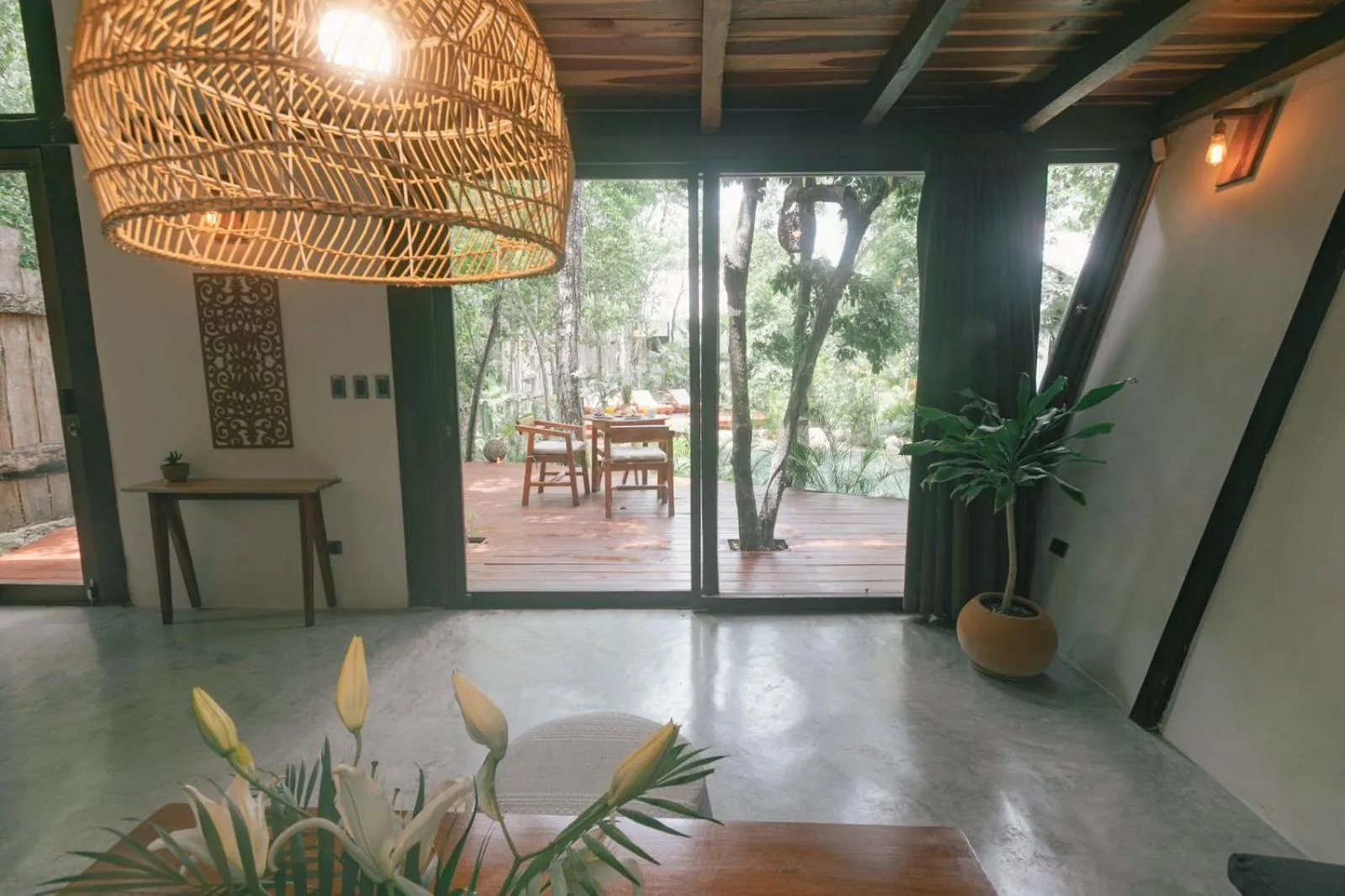 Nahouse Jungle Lodges