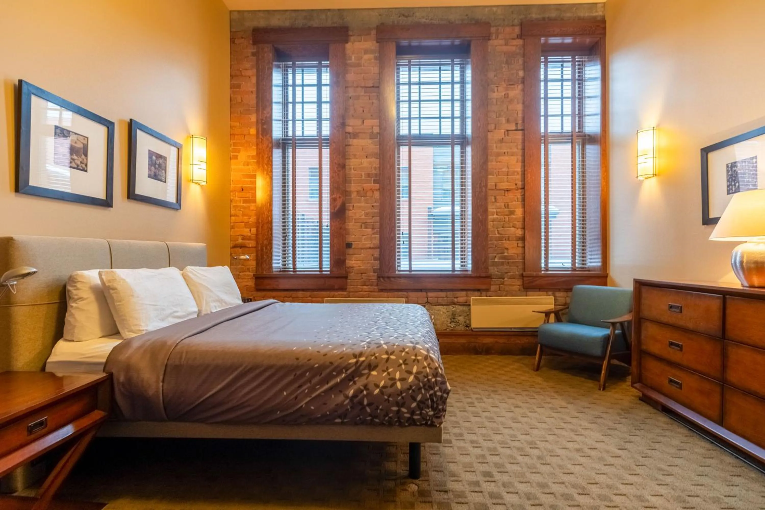 Bed in 901 by Fernie Central Reservations